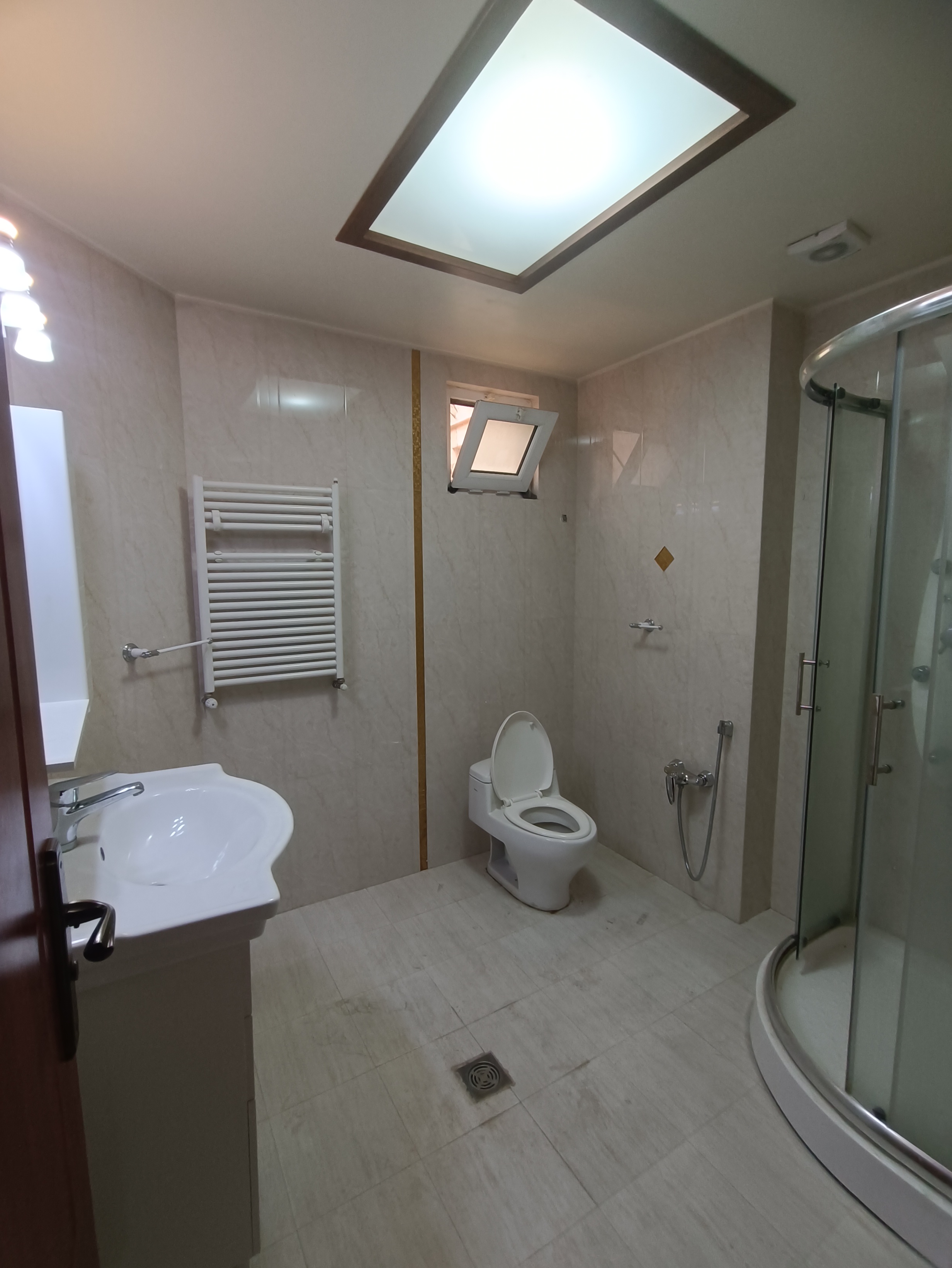 اجاره آپارتمان 190متر تاپ لوکیشن قیطریه