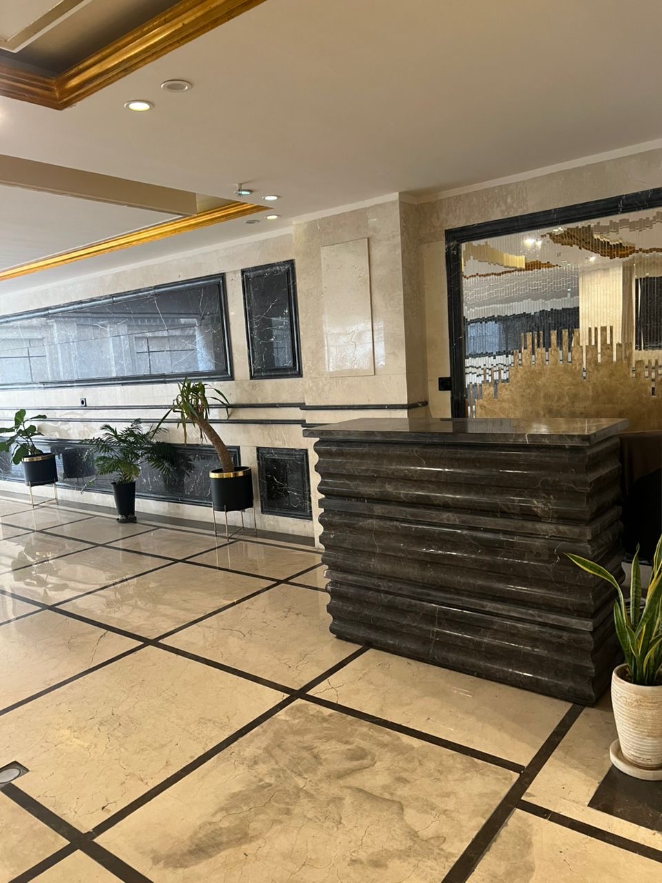 فروش آپارتمان 135 متر سه خوابه تاپ لوکیشن جهانتاب