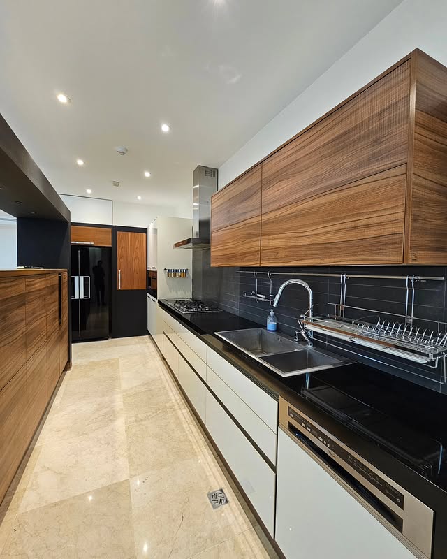 اجاره آپارتمان 240 متر نیاوران ویو مشجر بدون مشرف