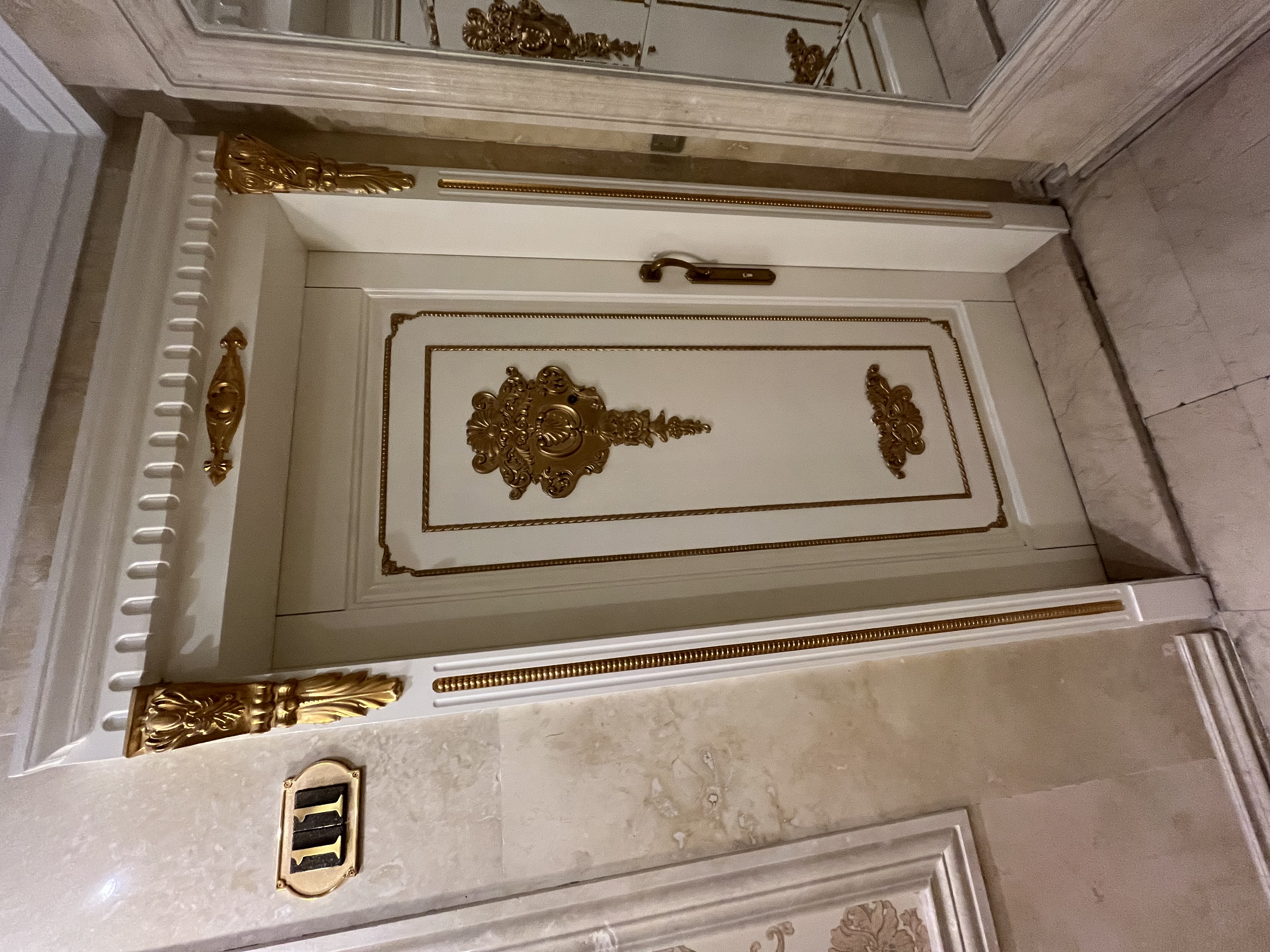 فروش آپارتمان 138 متر دروس 2پارکینگ سندی