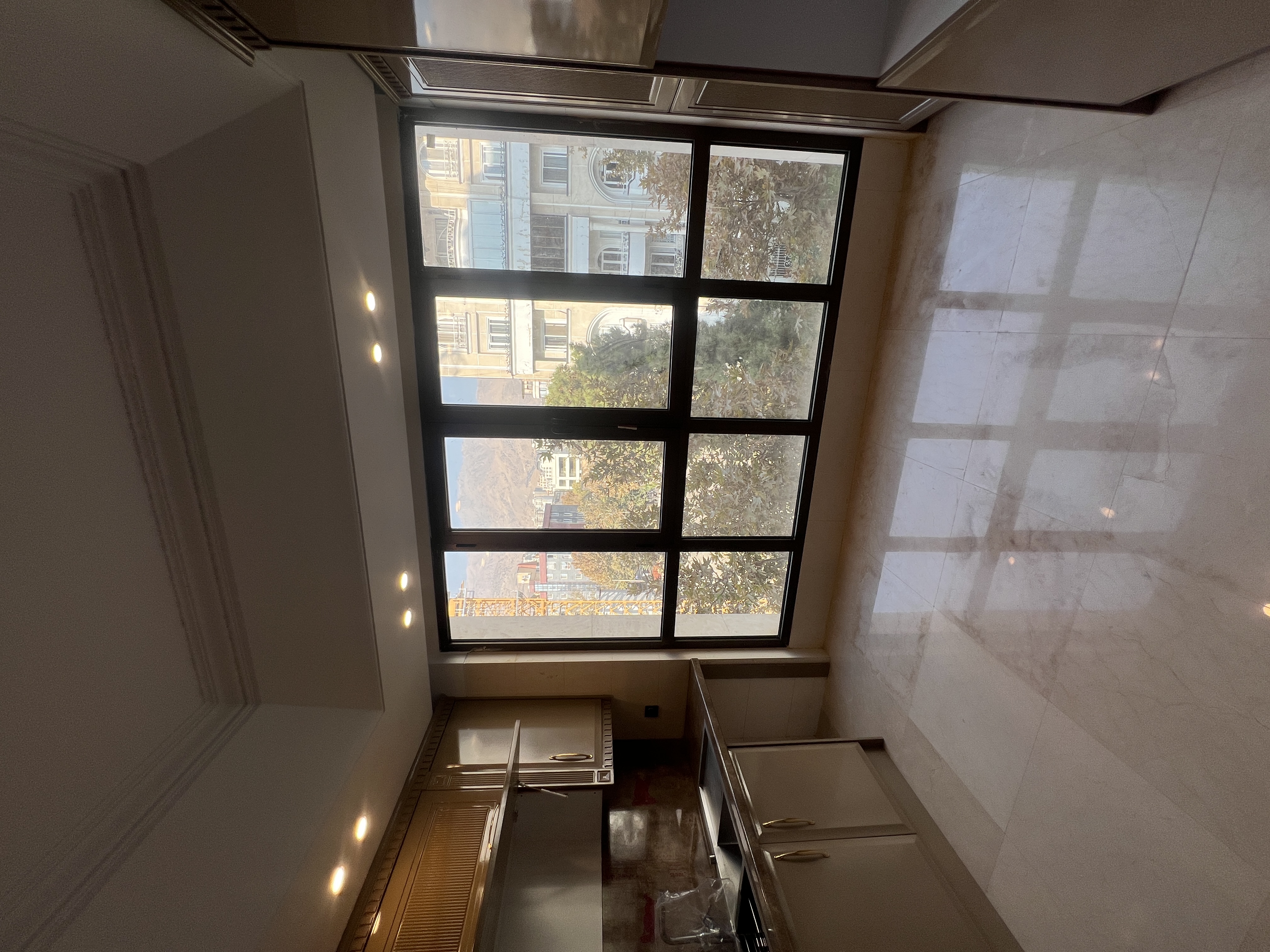 اجاره آپارتمان 250متر فرمانیه کلید‌نخورده فول‌مشاعات