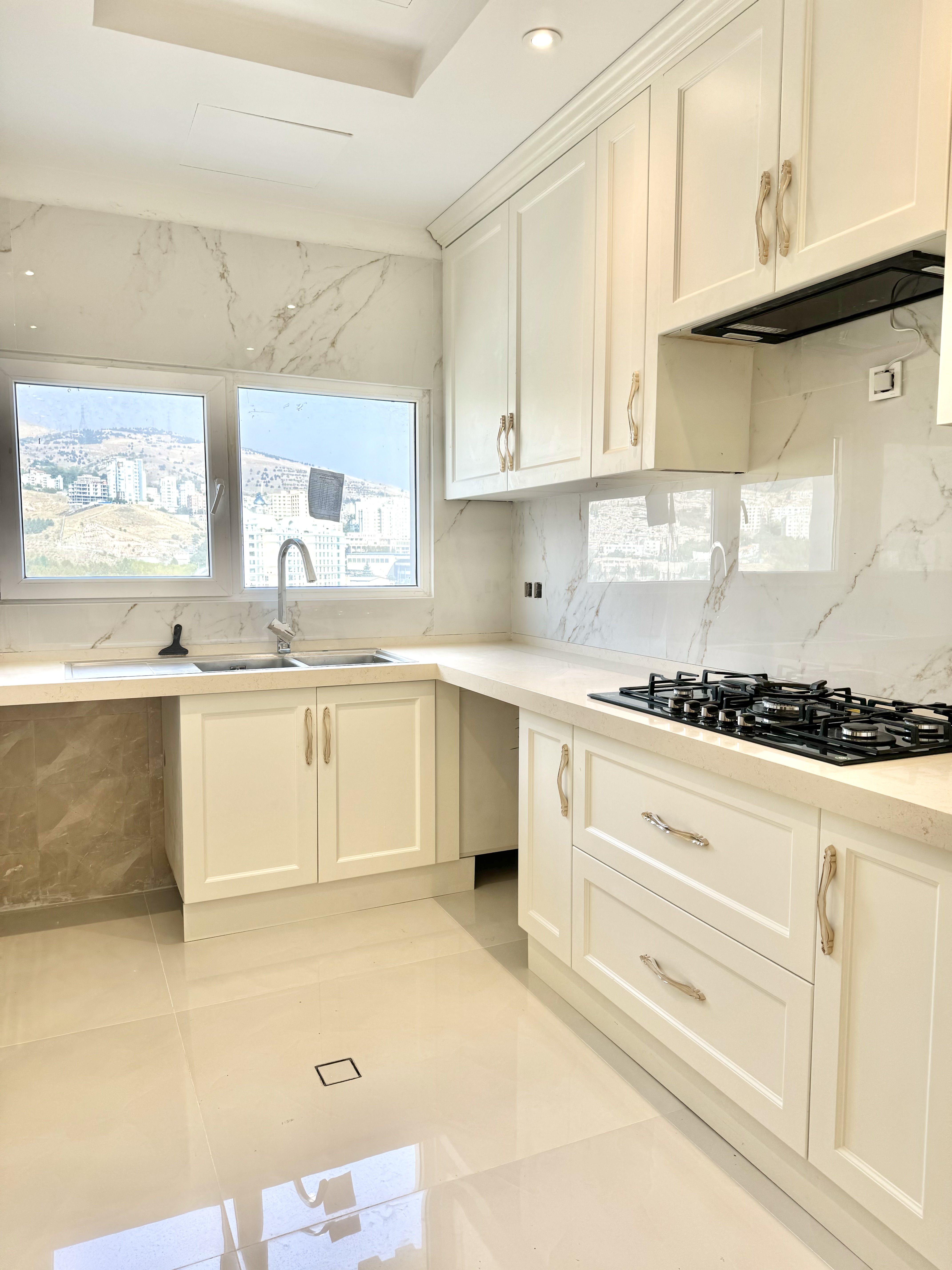 اجاره آپارتمان 145 متر سوهانک ویو ابدی