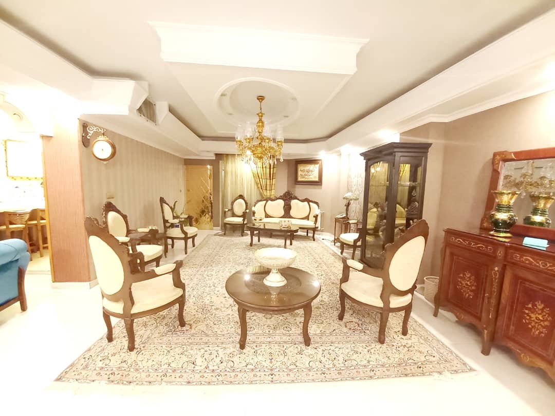 فروش آپارتمان 200 متر دیباجی فول بازسازی شده تکواحدی