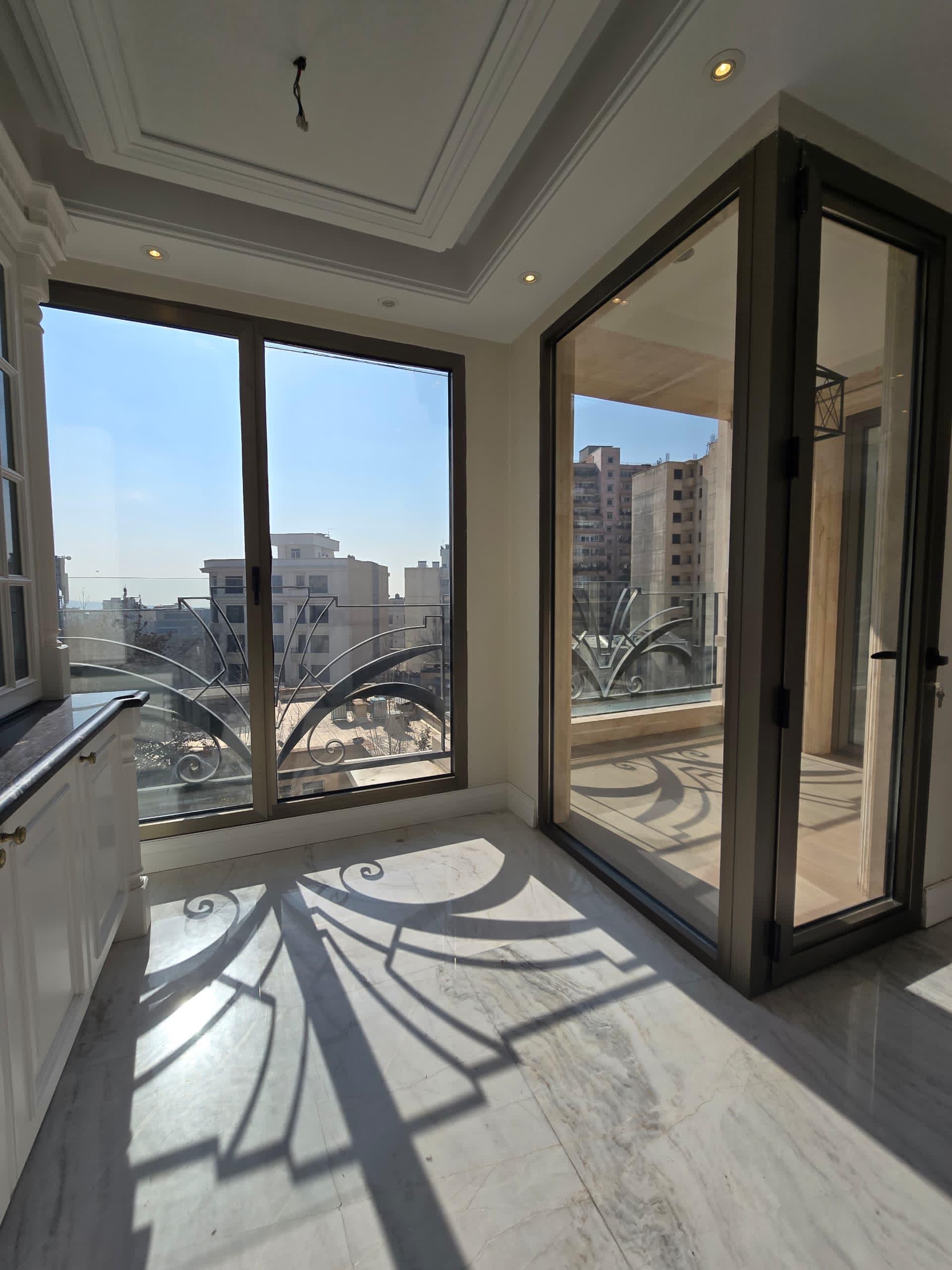 فروش آپارتمان/150 متر/3خواب/ویو شهر/دیباجی شمالی