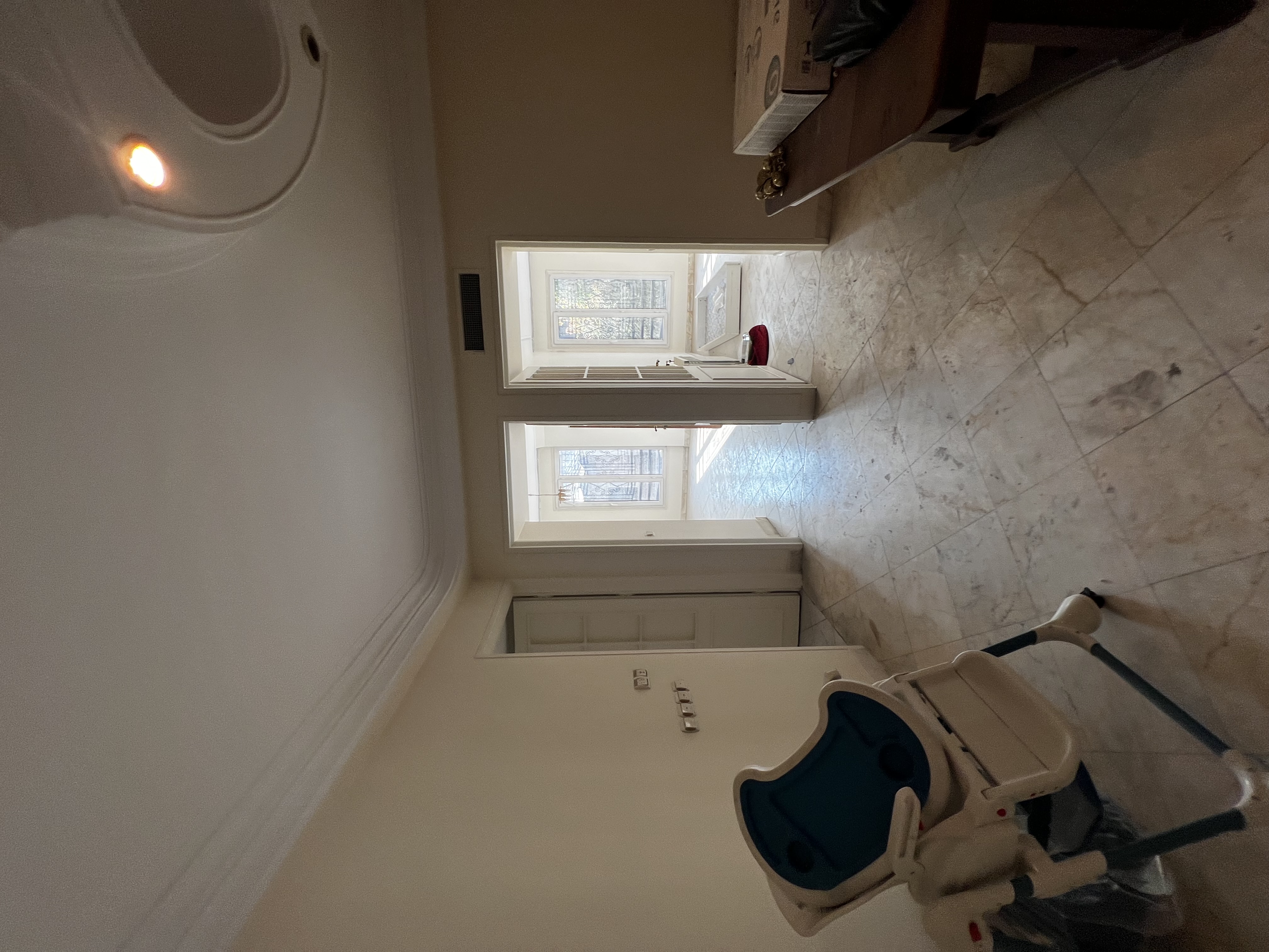 فروش آپارتمان 220 متر منظریه مشاعات آبی فعال