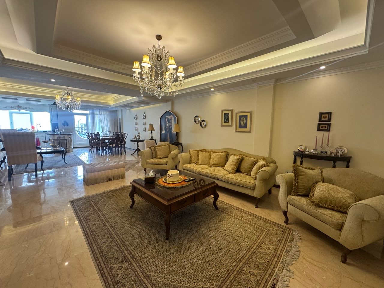 فروش آپارتمان  240 متر دیباجی مشاعات آبی فعال