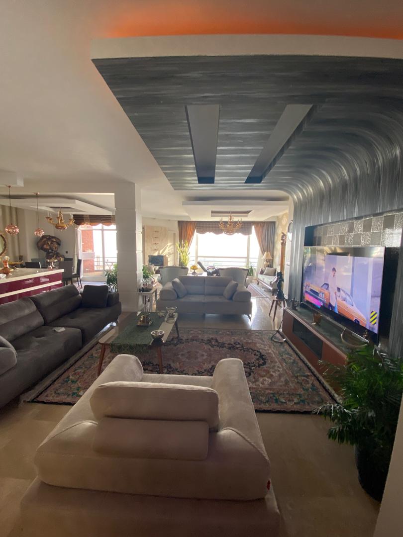 فروش آپارتمان در نیاوران