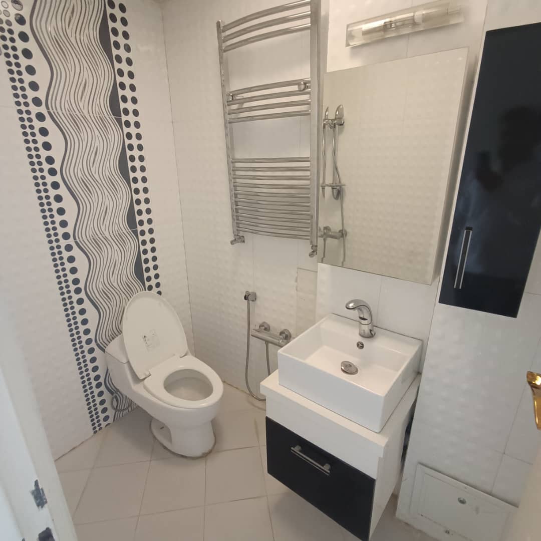 اجاره آپارتمان  اقدسیه سپند 204 متر امنیت دستری