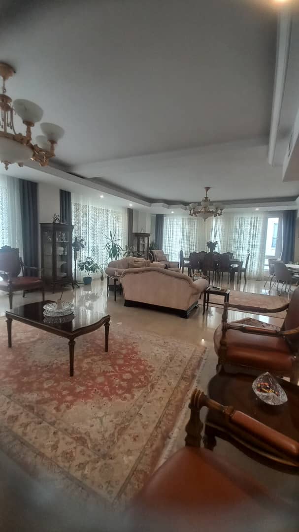 اجاره آپارتمان‌ 190 متر نیاوران مژده