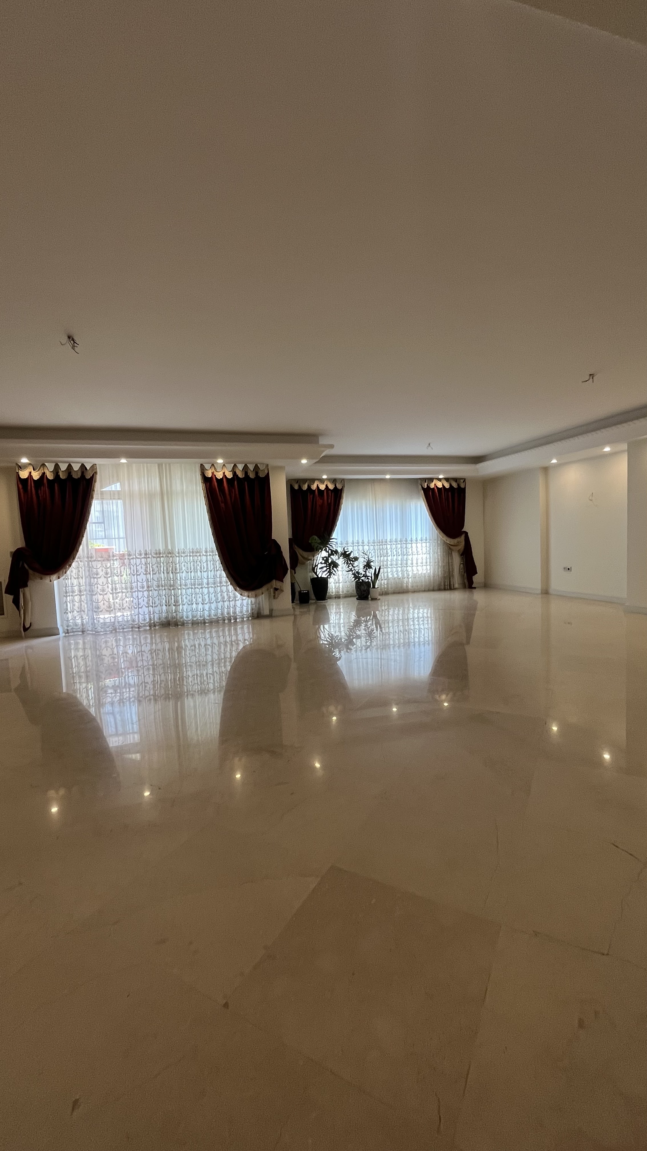 اجاره آپارتمان 270 متر نیاوران فول مشاعات