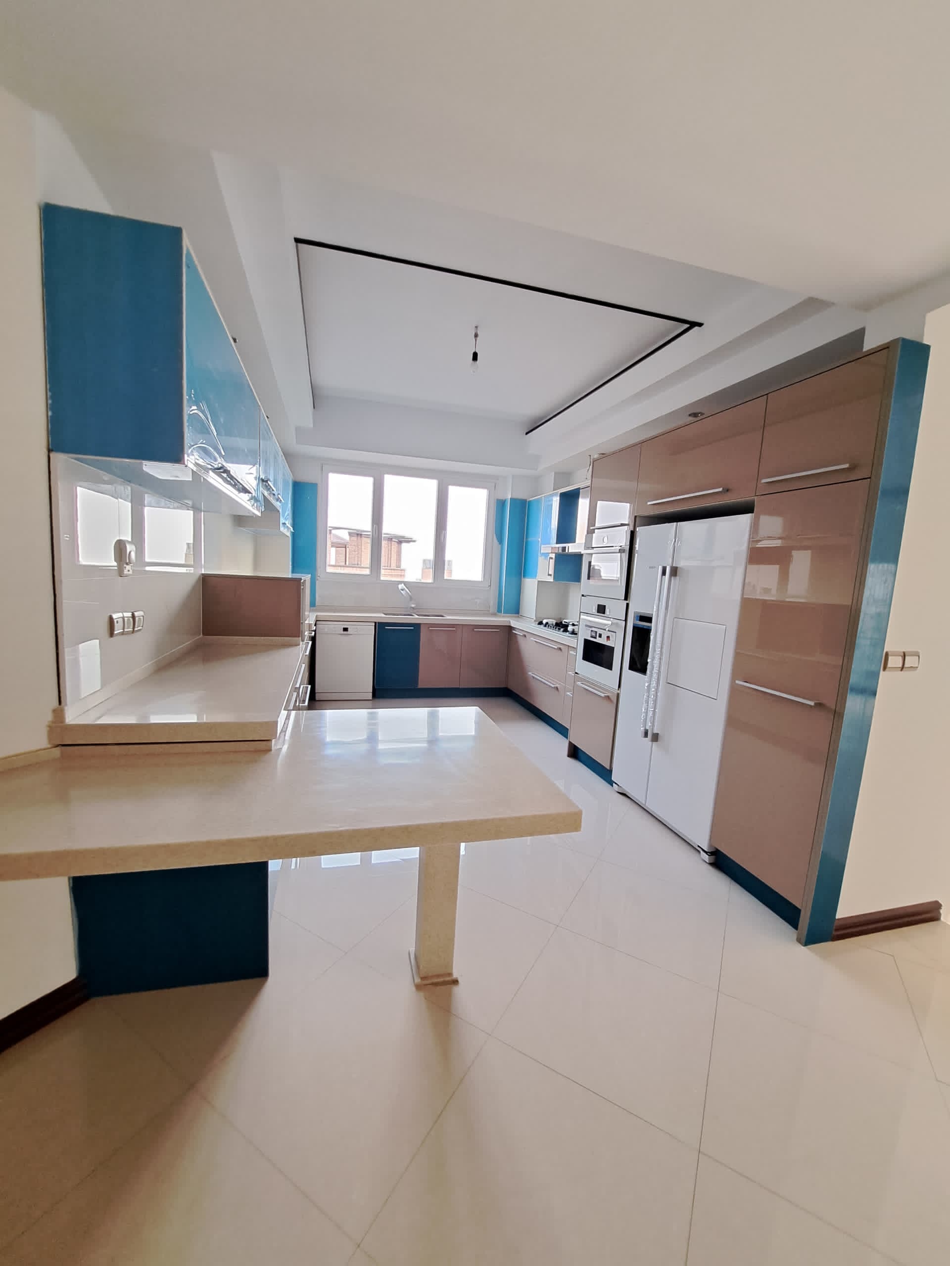 اجاره آپارتمان 300متر نیاوران تاپ لوکیشن