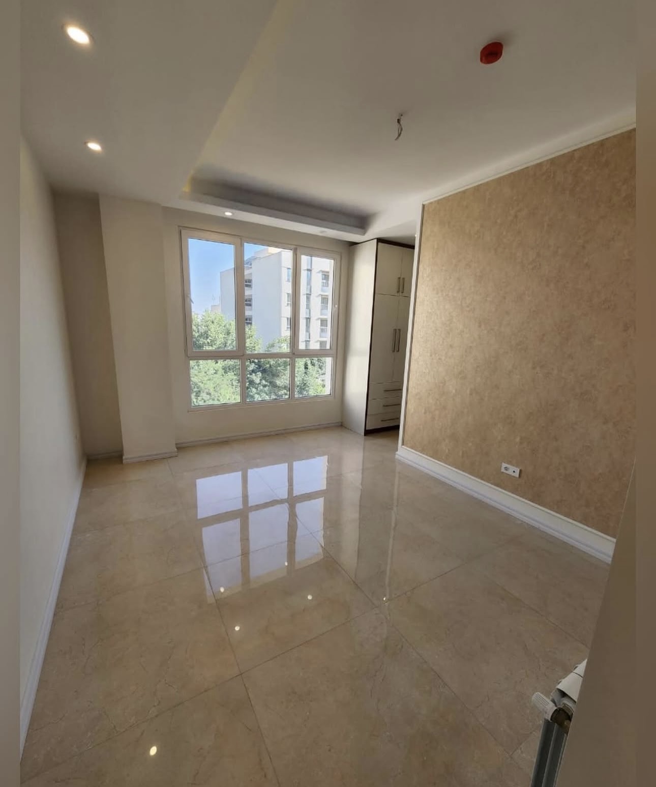 فروش آپارتمان 120متر منظریه تاپ لوکیشن کلید نخورده