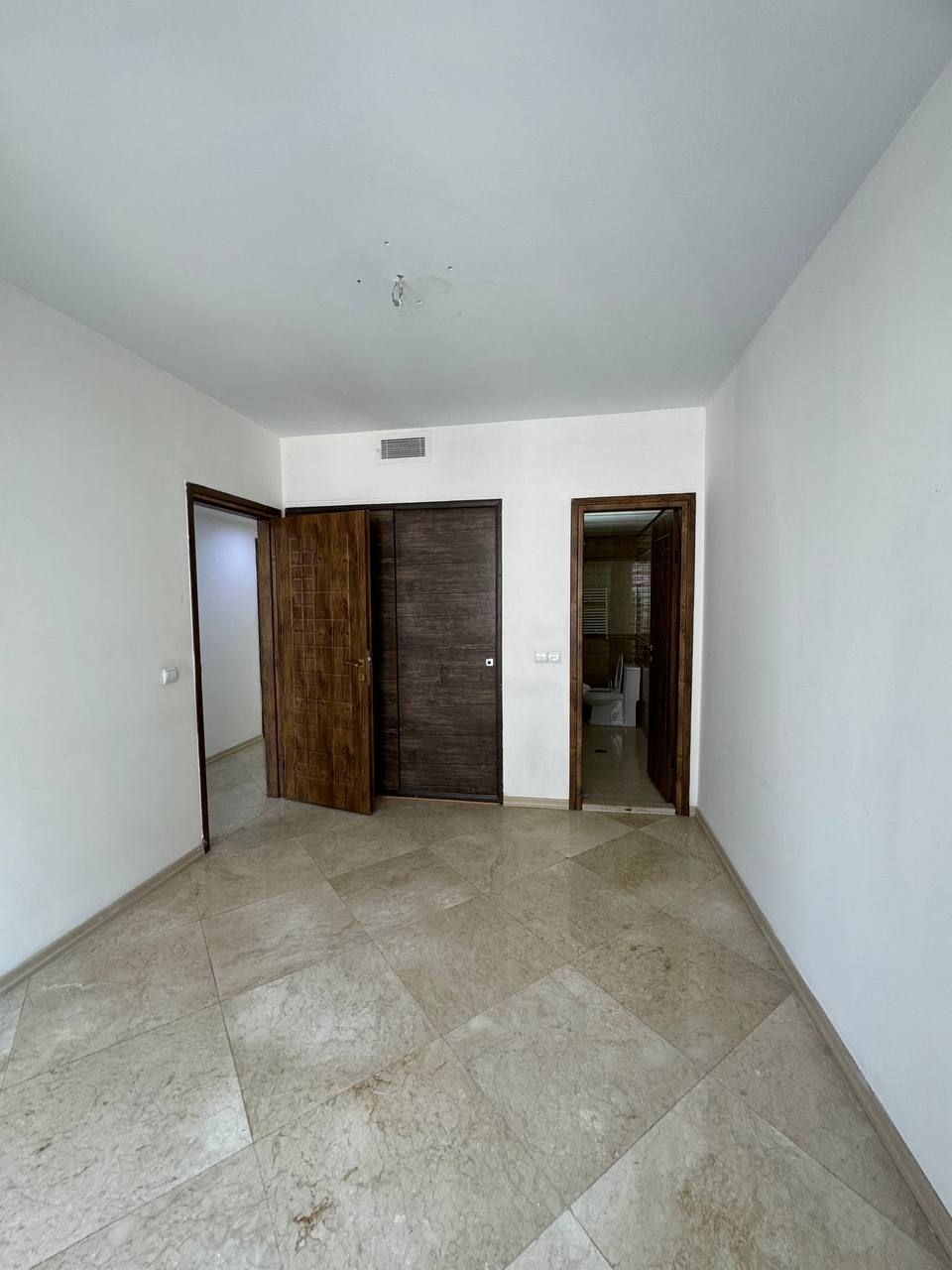 فروش آپارتمان 139متری 3خواب در فرمانیه 2 پارکینگه