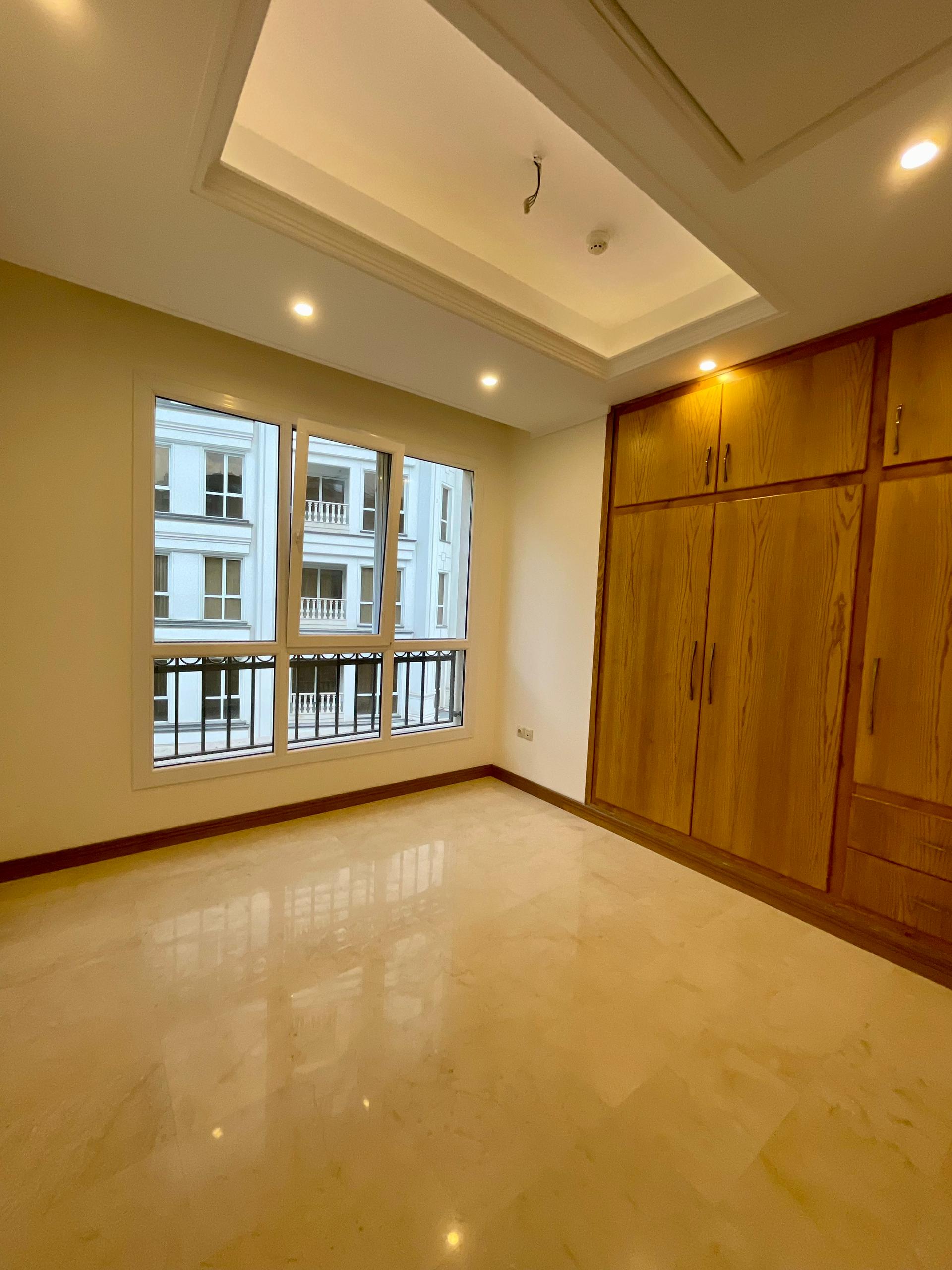 اجاره برج باغ 125 متر پاسداران فول امکانات