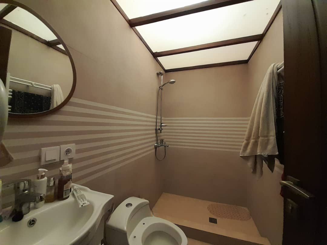 فروش آپارتمان 190 متر نیاوران  بازسازی شده دارای قدرالسهم