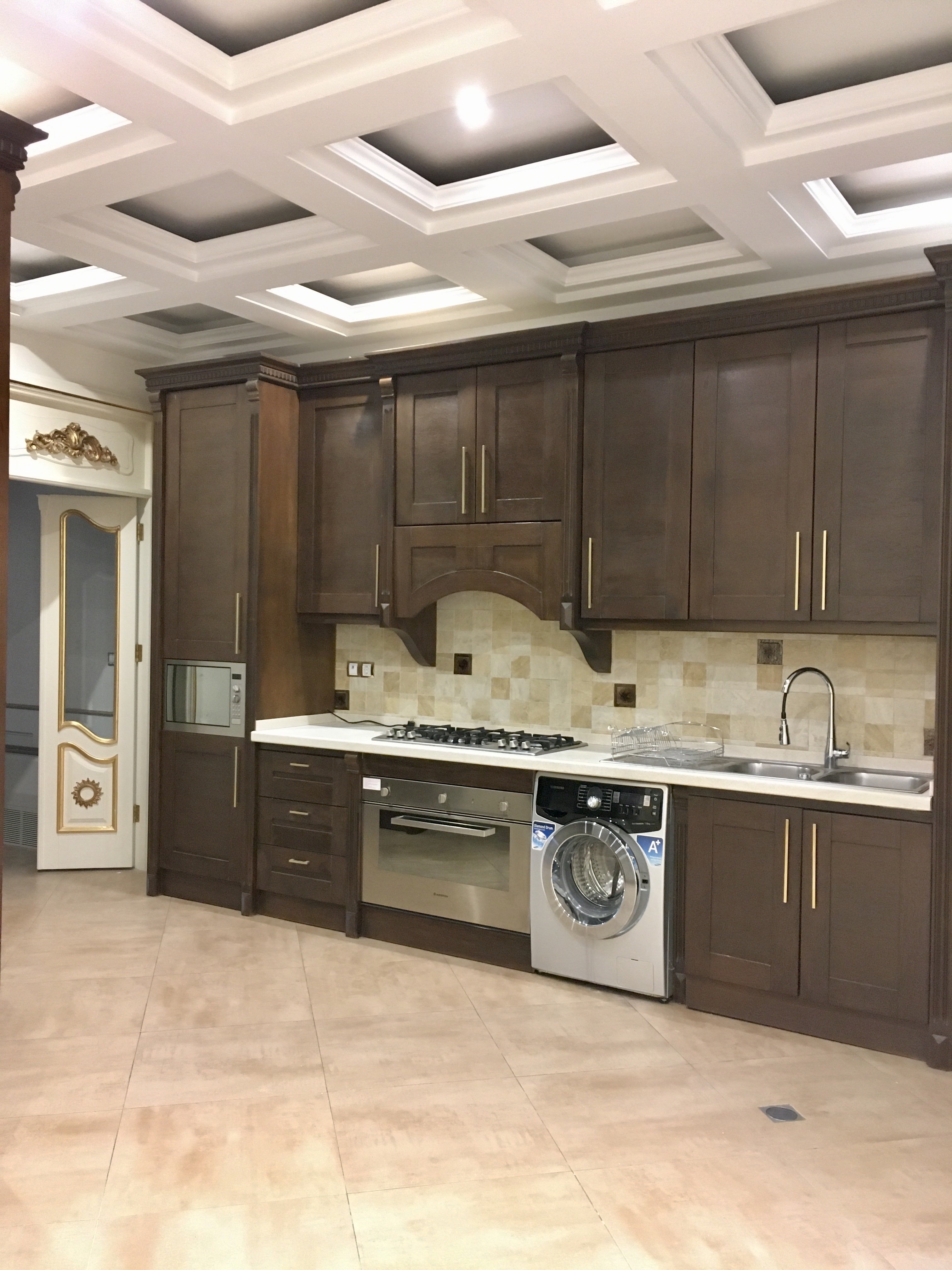 اجاره آپارتمان 240 متر کامرانیه نئوکلاسیک مشاعات کامل