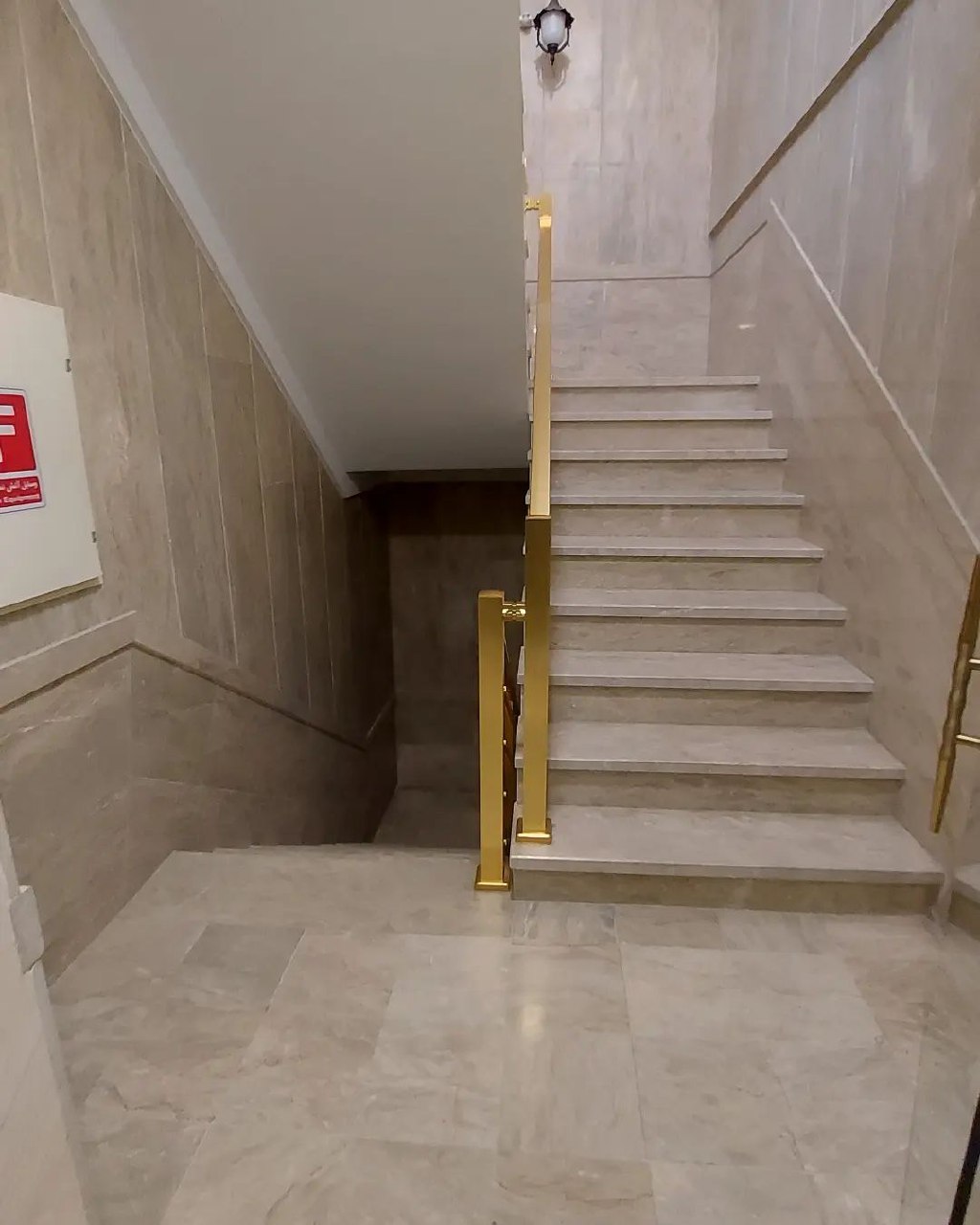 فروش آپارتمان 143 متر دزاشیب 2 پارکینگ