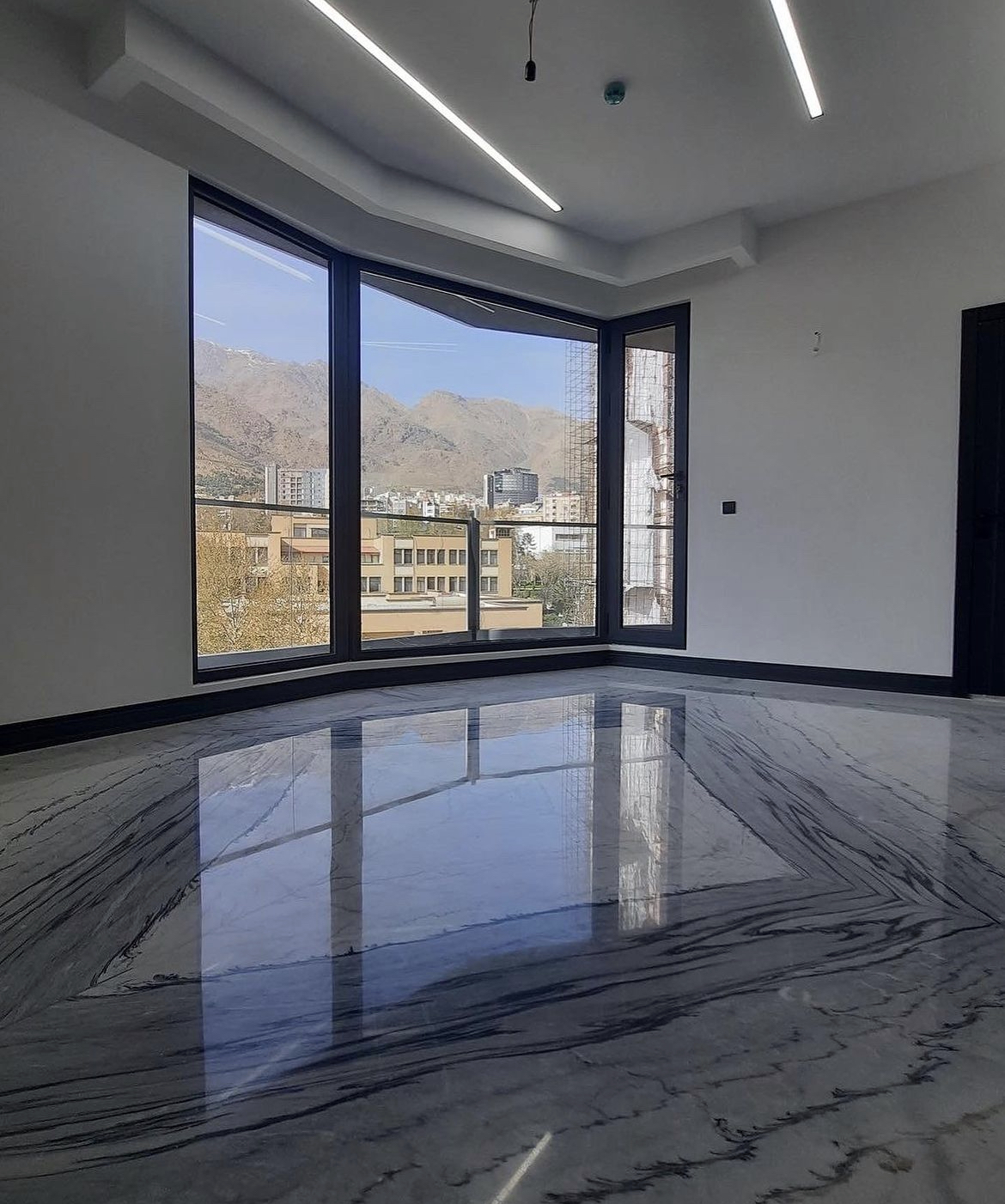 اجاره آپارتمان 350 متر کامرانیه شمالی 4 خواب مستر فول