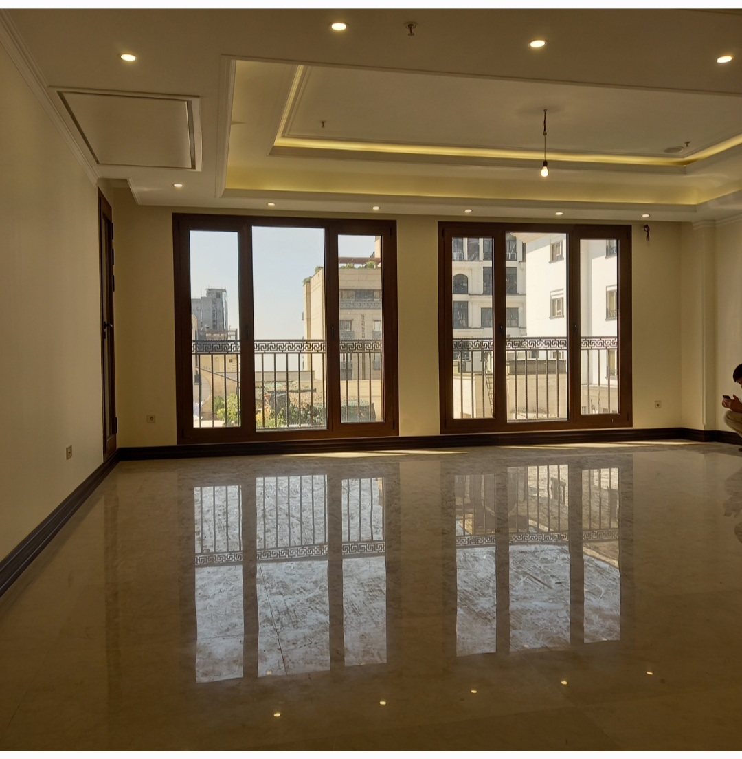 فروش آپارتمان نیاوران 205 متر تک واحد کلید نخورده لوکیشن سرمایه گذاری