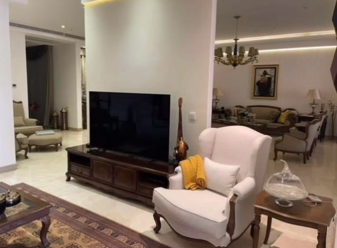 فروش آپارتمان 210 متری نیاوران تکواحدی فول مشاعات