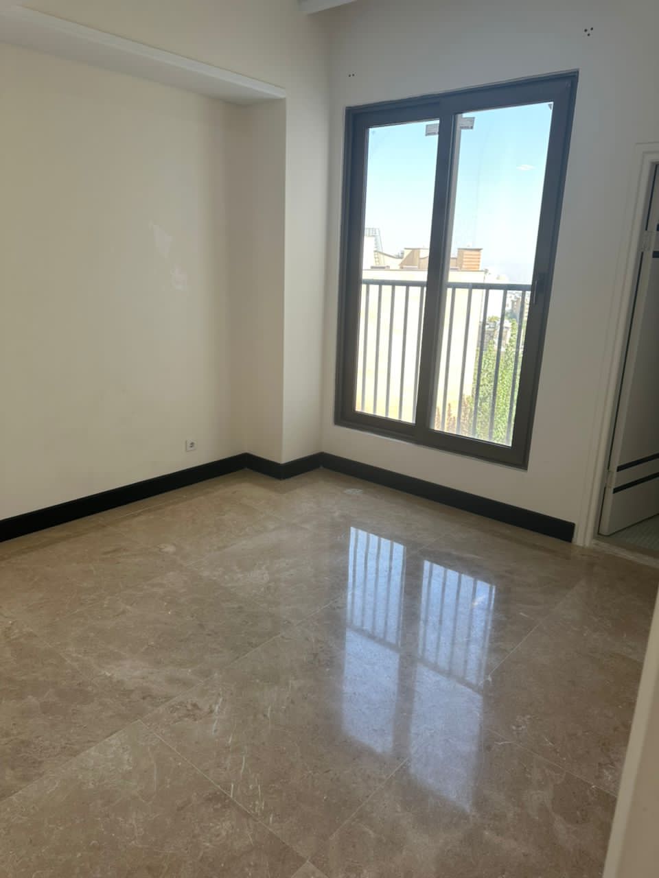 فروش آپارتمان 214 متر فرمانیه امنیت دسترسی تهاتر