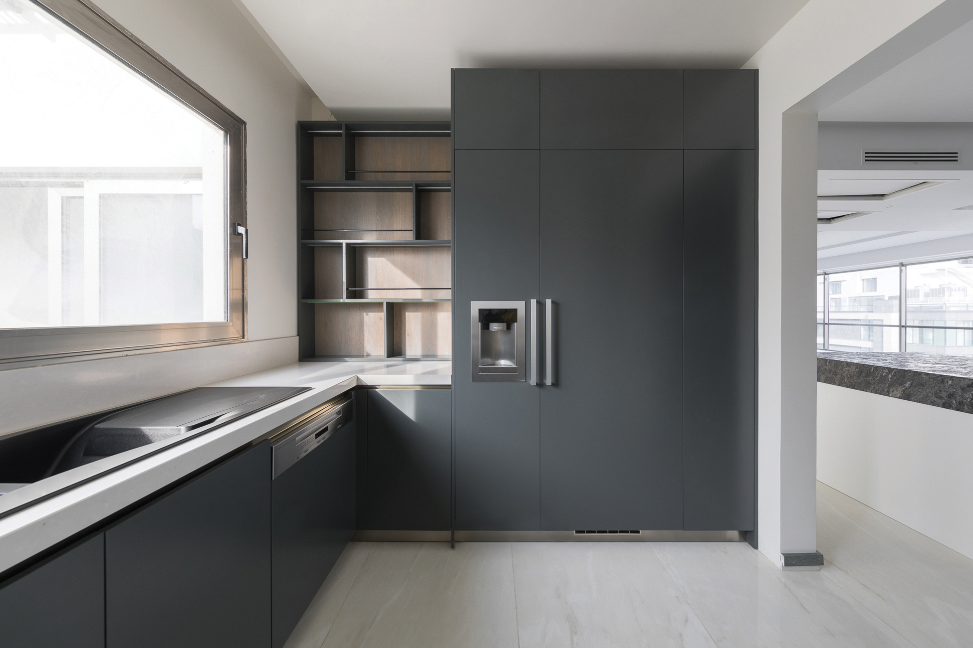 فروش‌ آپارتمان 180 متر فرمانیه فول بازسازی مدرن