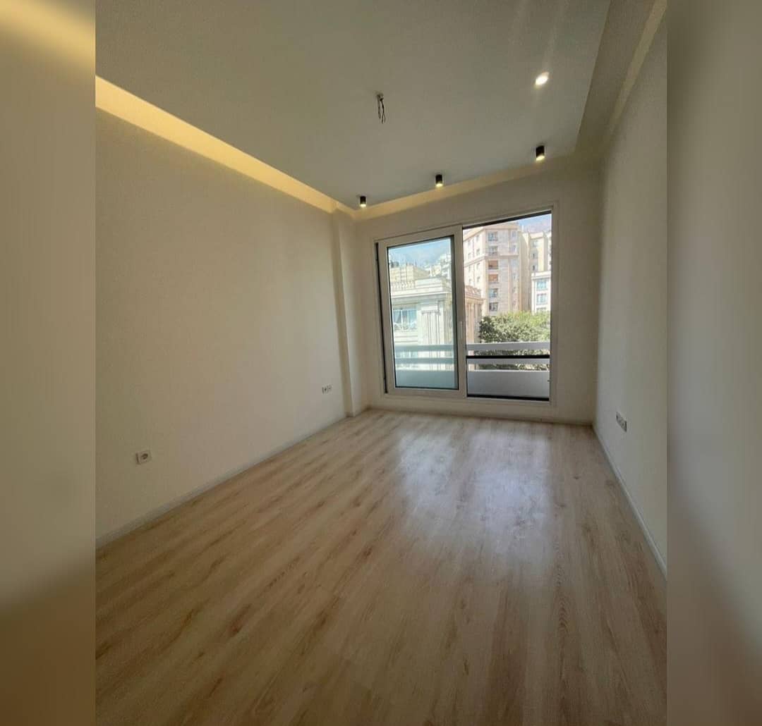 115متر پاسداران دوجهت‌نور فول‌امکانات