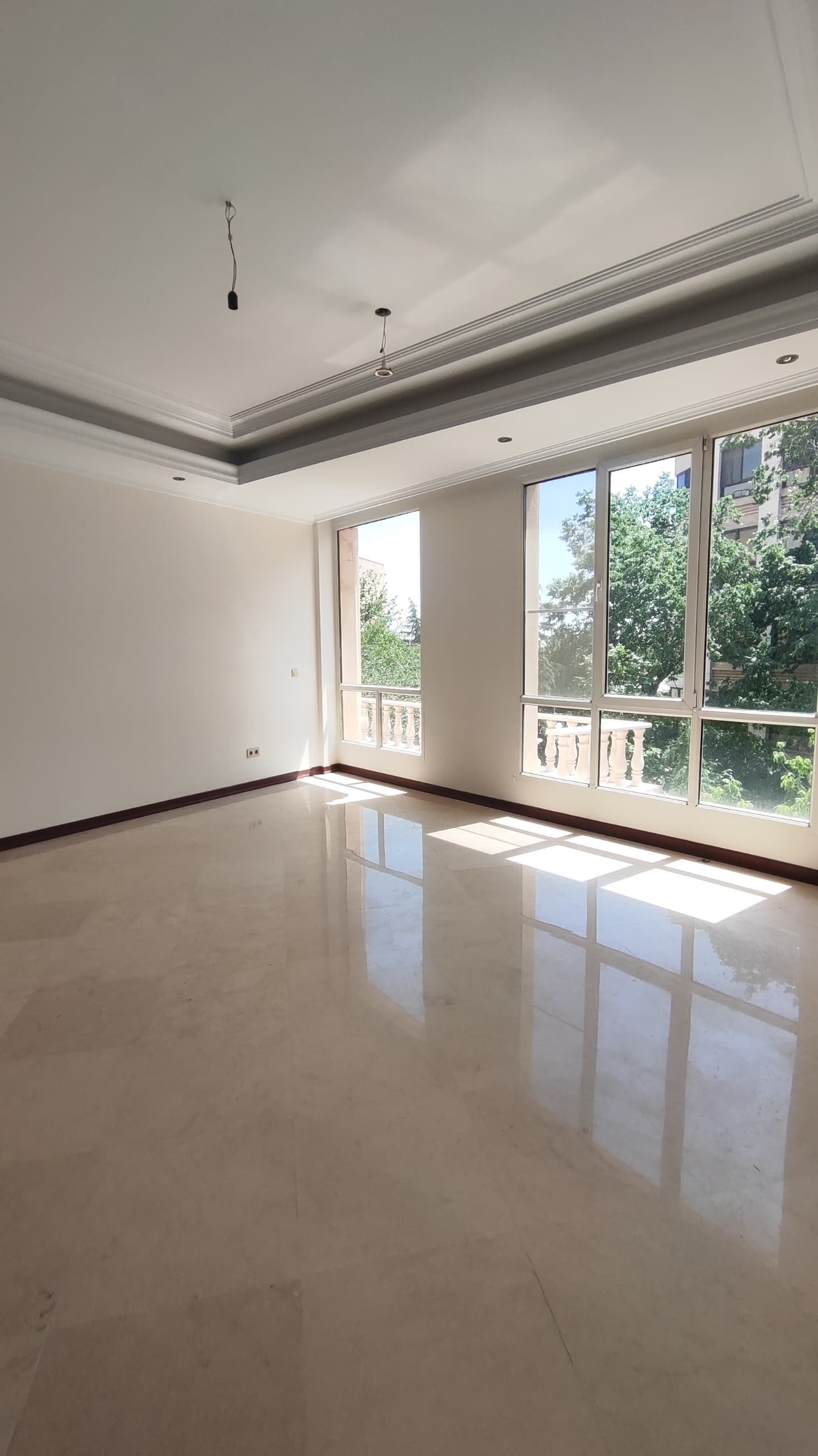 اجاره آپارتمان 180متر فول امکانات تاپ لوکیشن نیاوران