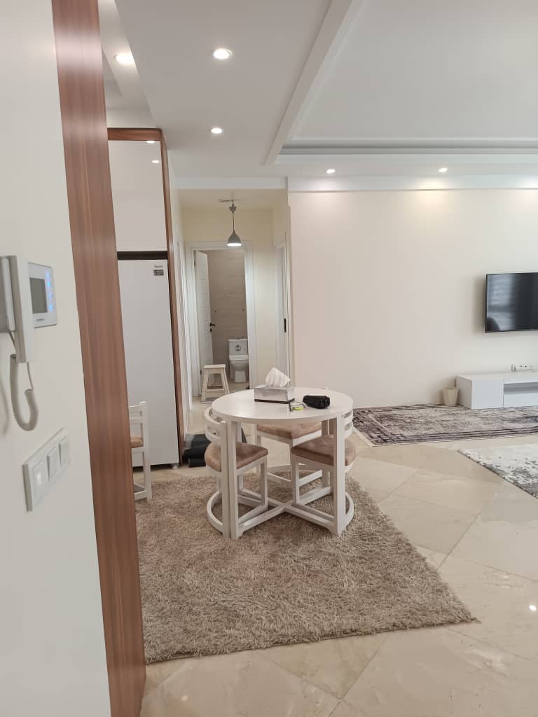 اپارتمان 180 متری سه خواب فول