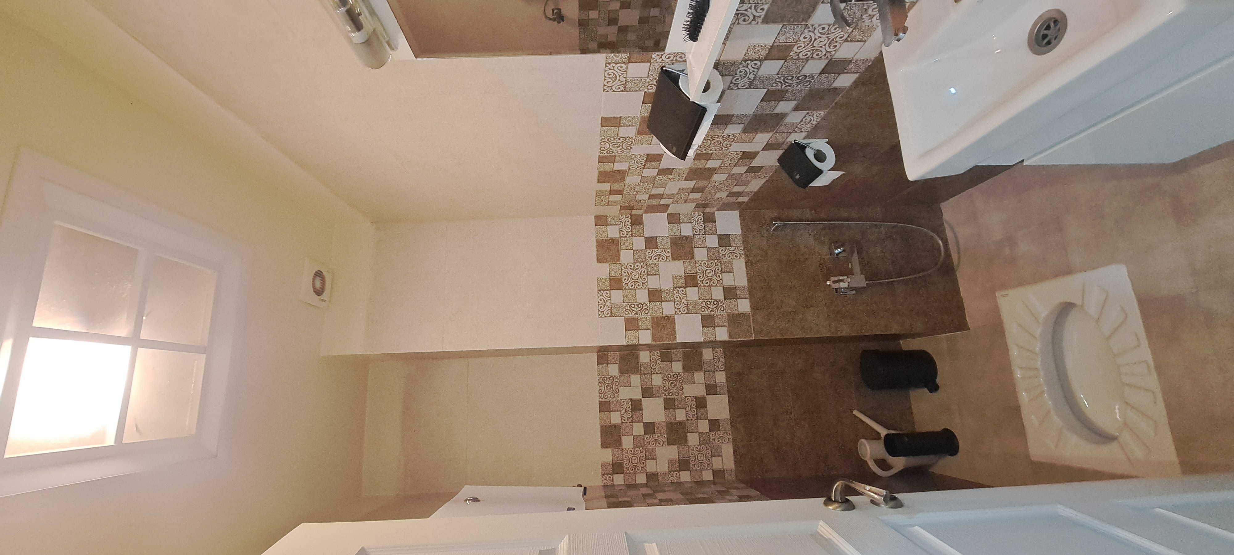 اندرزگو حکمت 95متر مشاعات آبی فعال