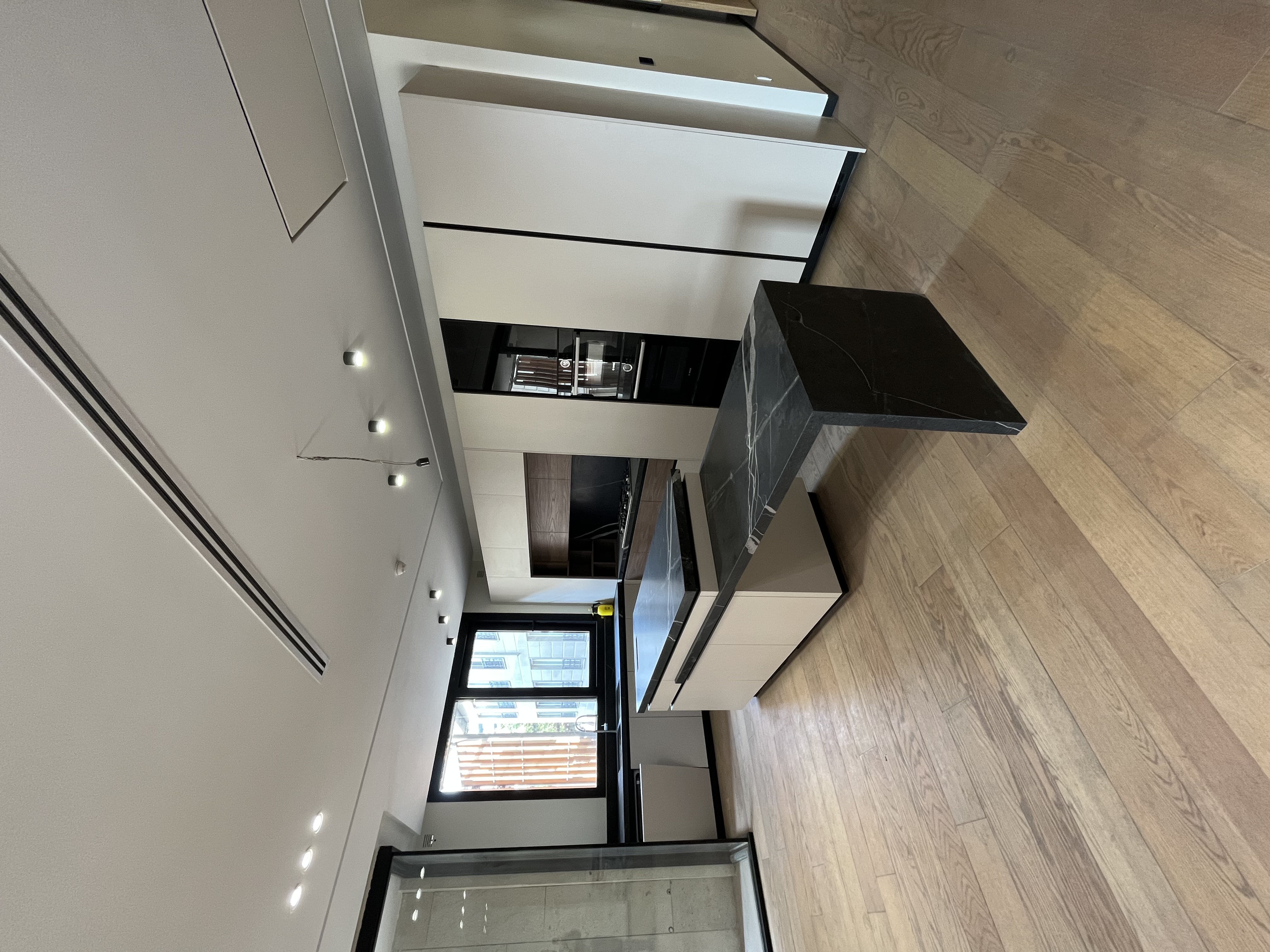 فروش آپارتمان 117متر فرشته  حیاط با طراحی باغ ژاپنی