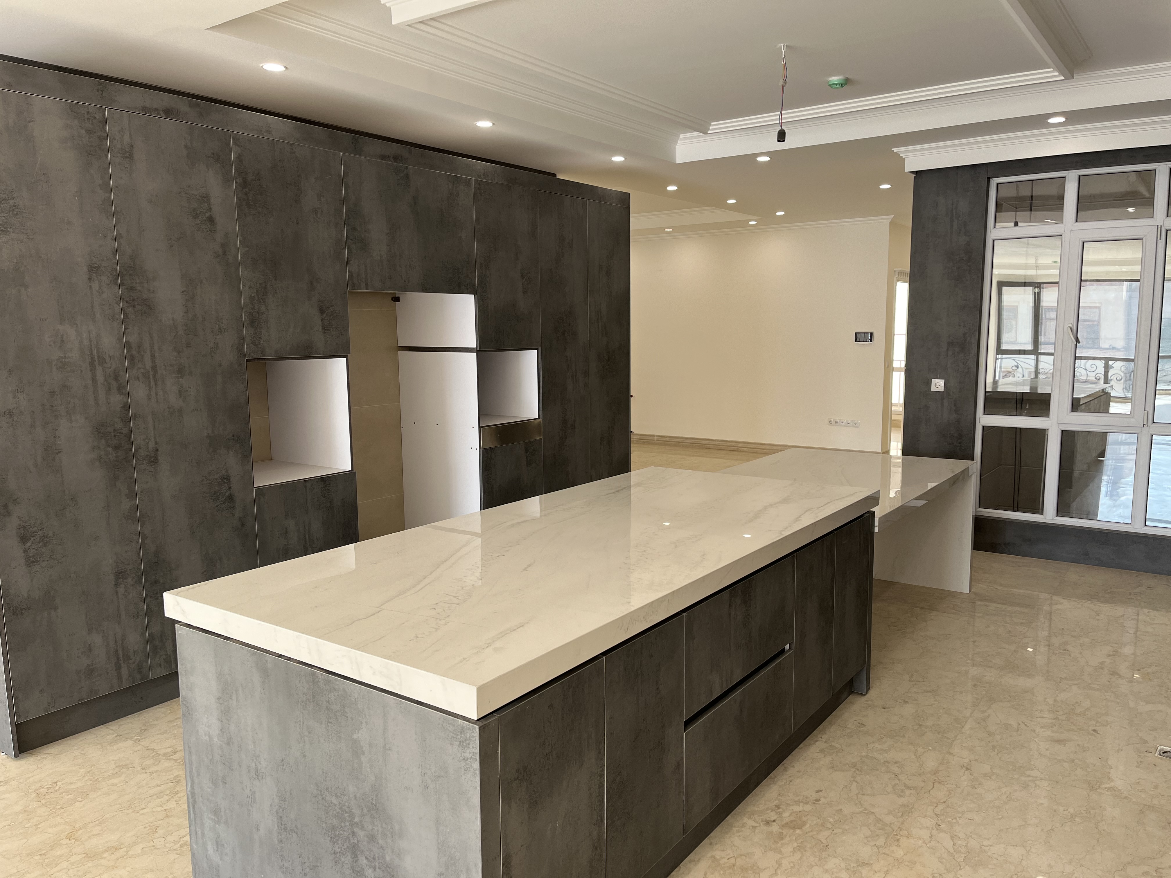 فروش آپارتمان 155 متر جهانتاب سه خواب فول مشاعات