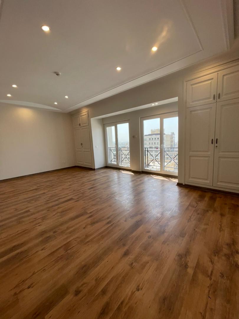 اجاره آپارتمان 280 متر نیاوران 4 پارکینگ سندی