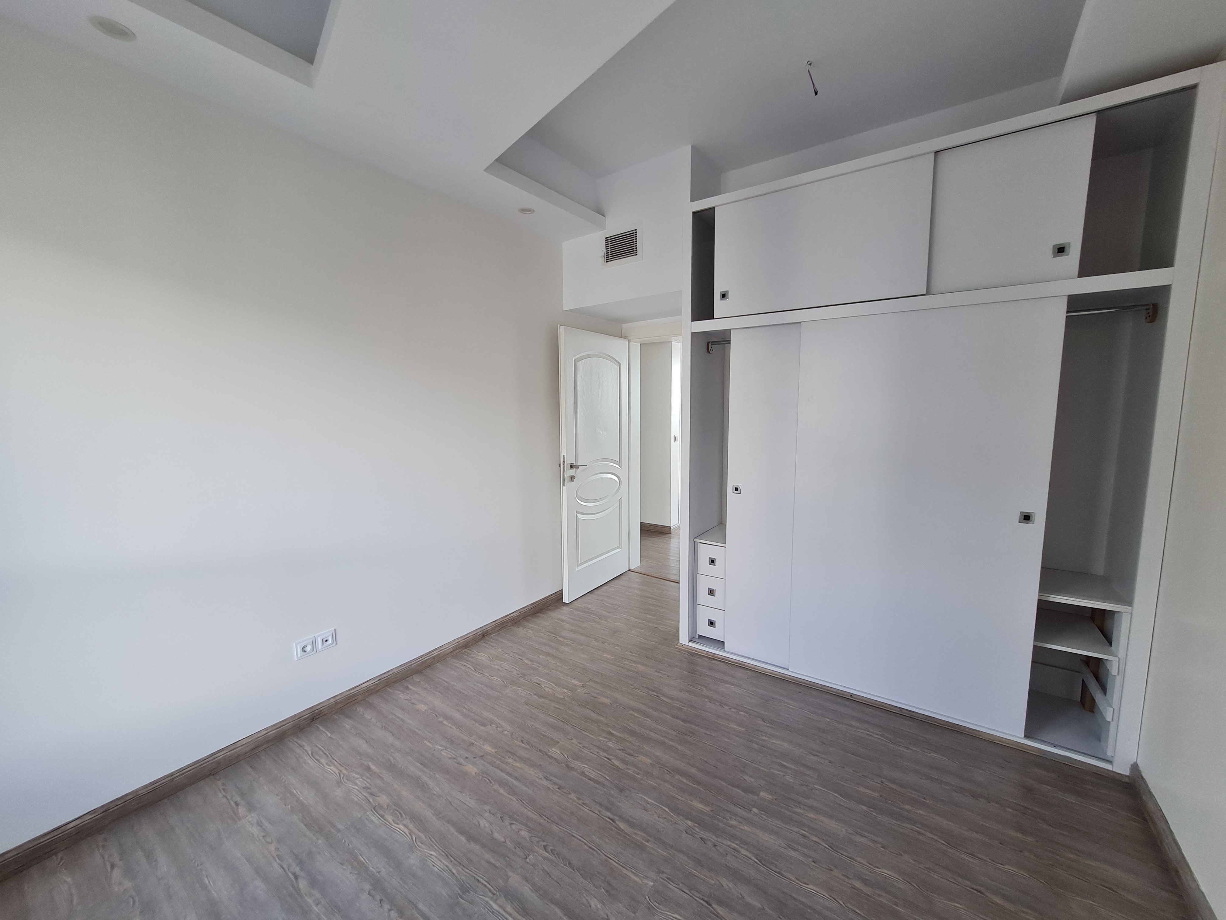 فروش آپارتمان 115 متر تاپ لوکیشن کیکاووس