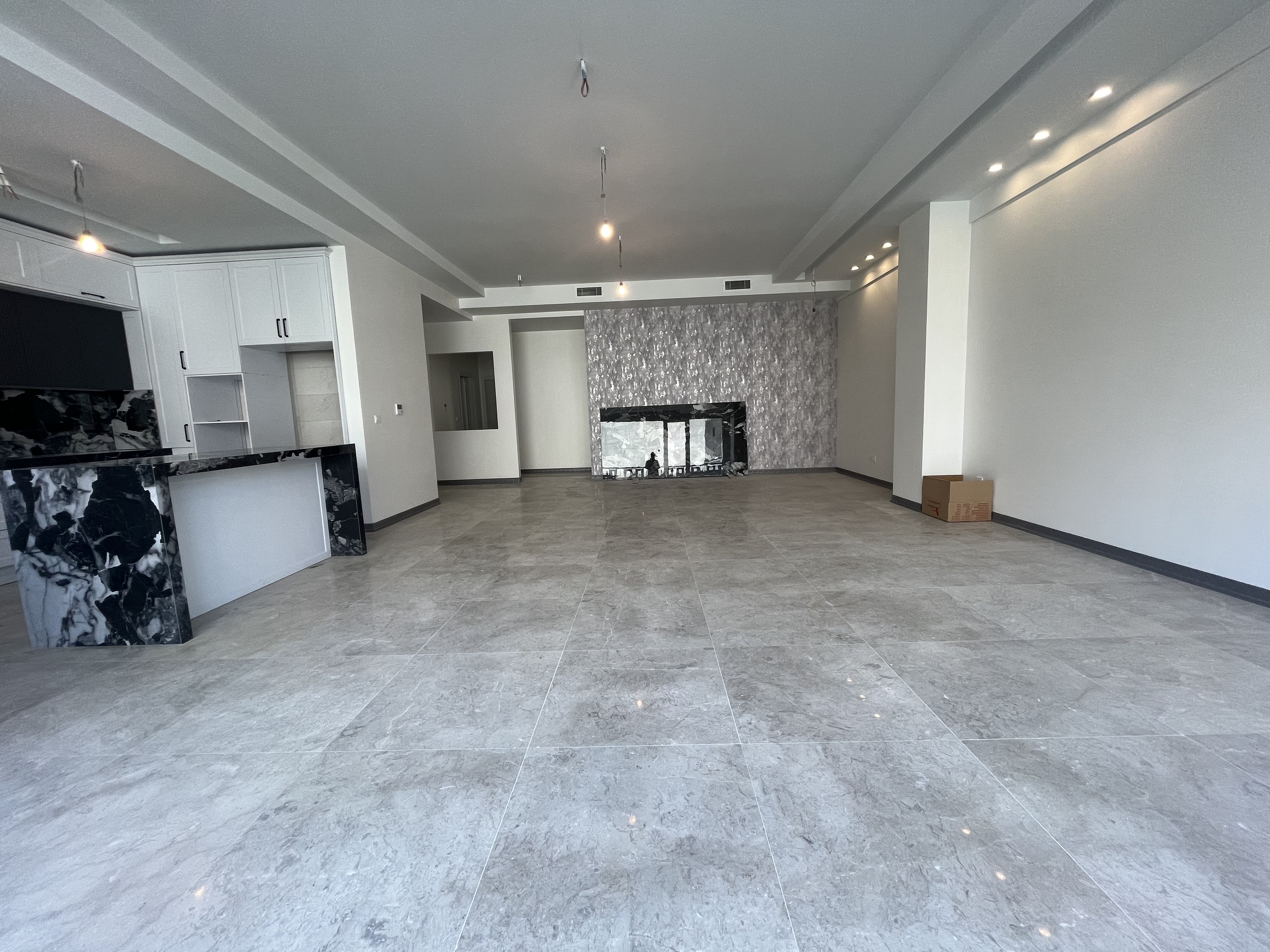 فروش آپارتمان 250متر فرمانیه 4 خواب فول مشاعات