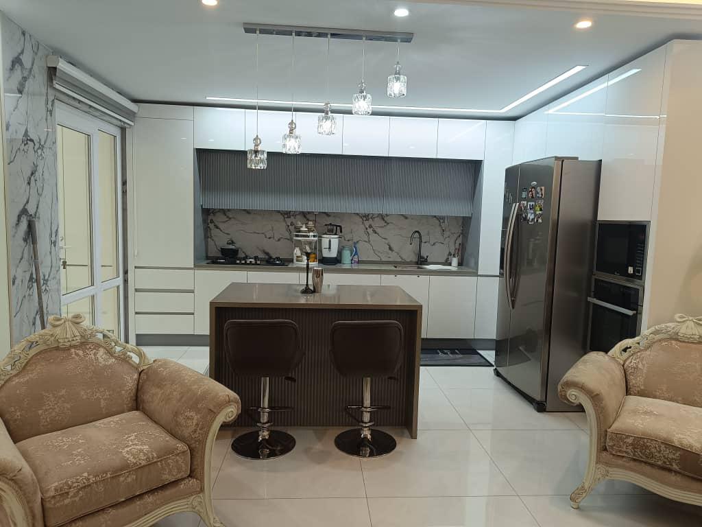 فروش آپارتمان ازگل 150 متر برج باغ فول مشاعات