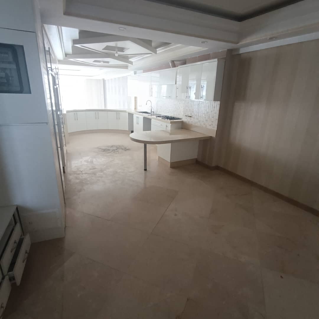 اجاره آپارتمان  اقدسیه سپند 204 متر امنیت دستری