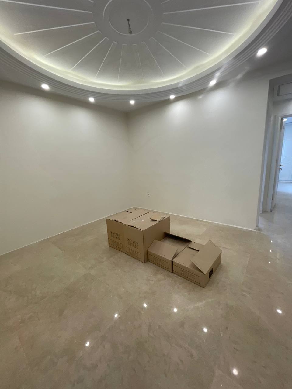 اجاره اپارتمان 170 متر فرمانیه مشاعات کامل