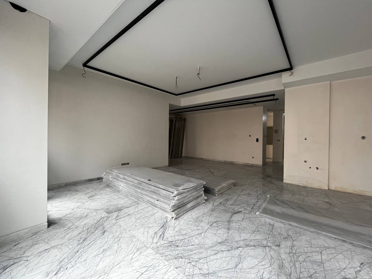 فروش آپارتمان 150 متر آجودانیه 2 مستر فول مشاعات