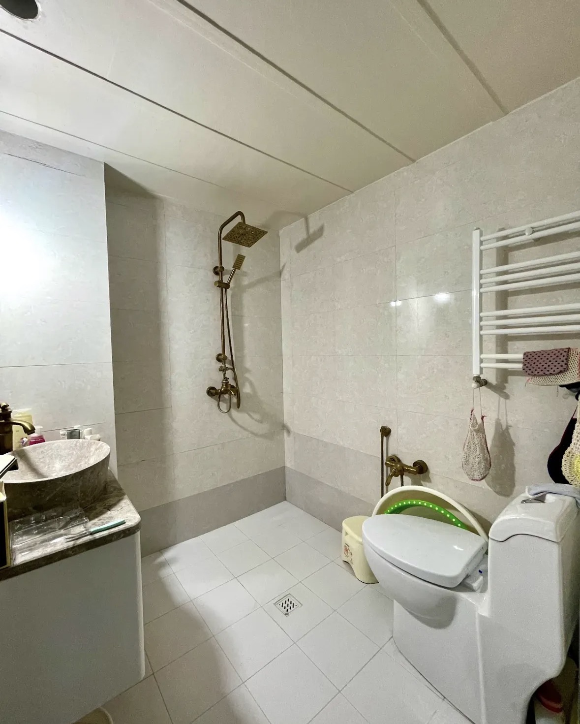 فروش آپارتمان 85 متر ظفر غرق نور پلان مهندسی