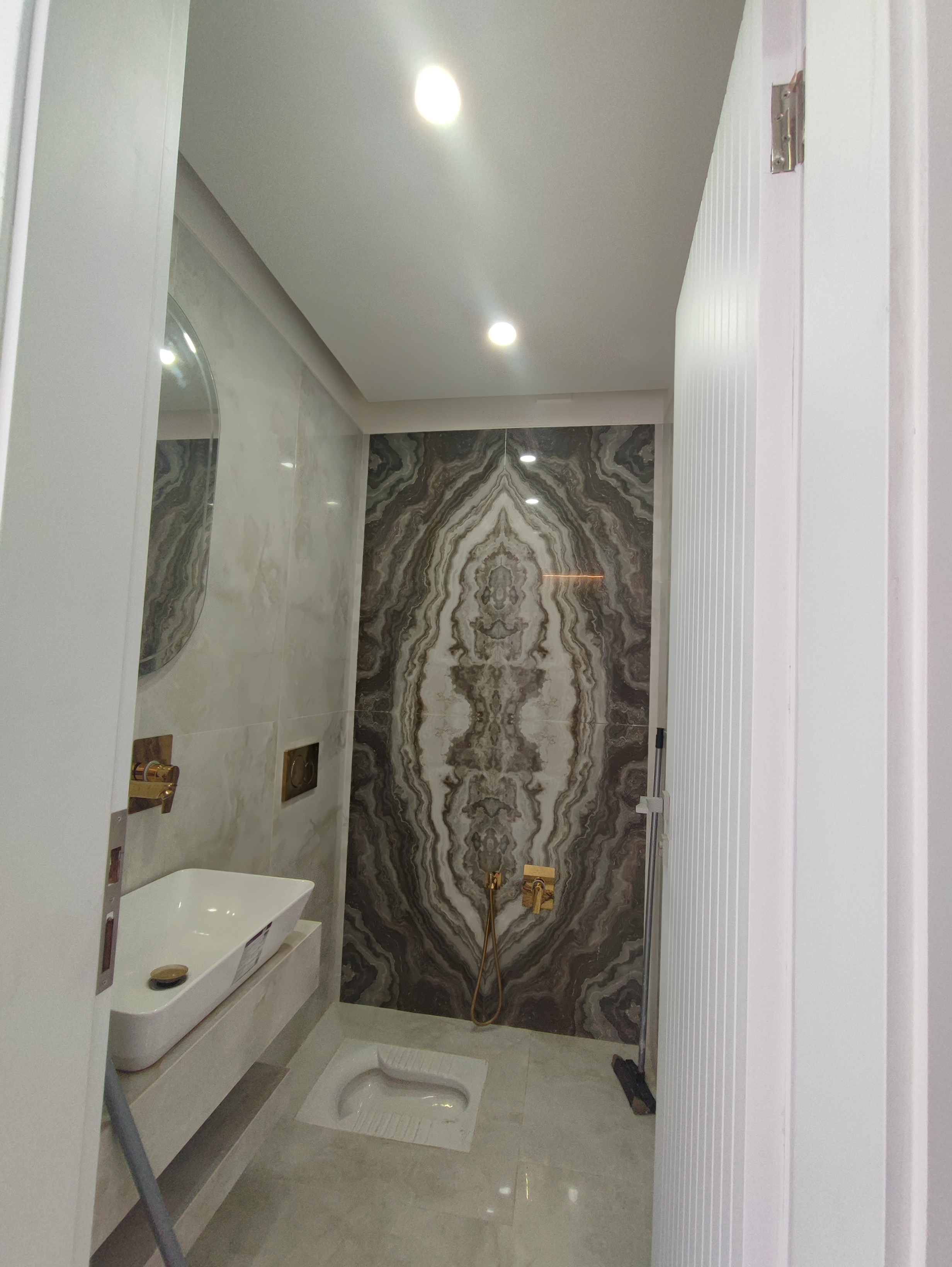 فروش آپارتمان 125متر  نارمک 2پارکینگ