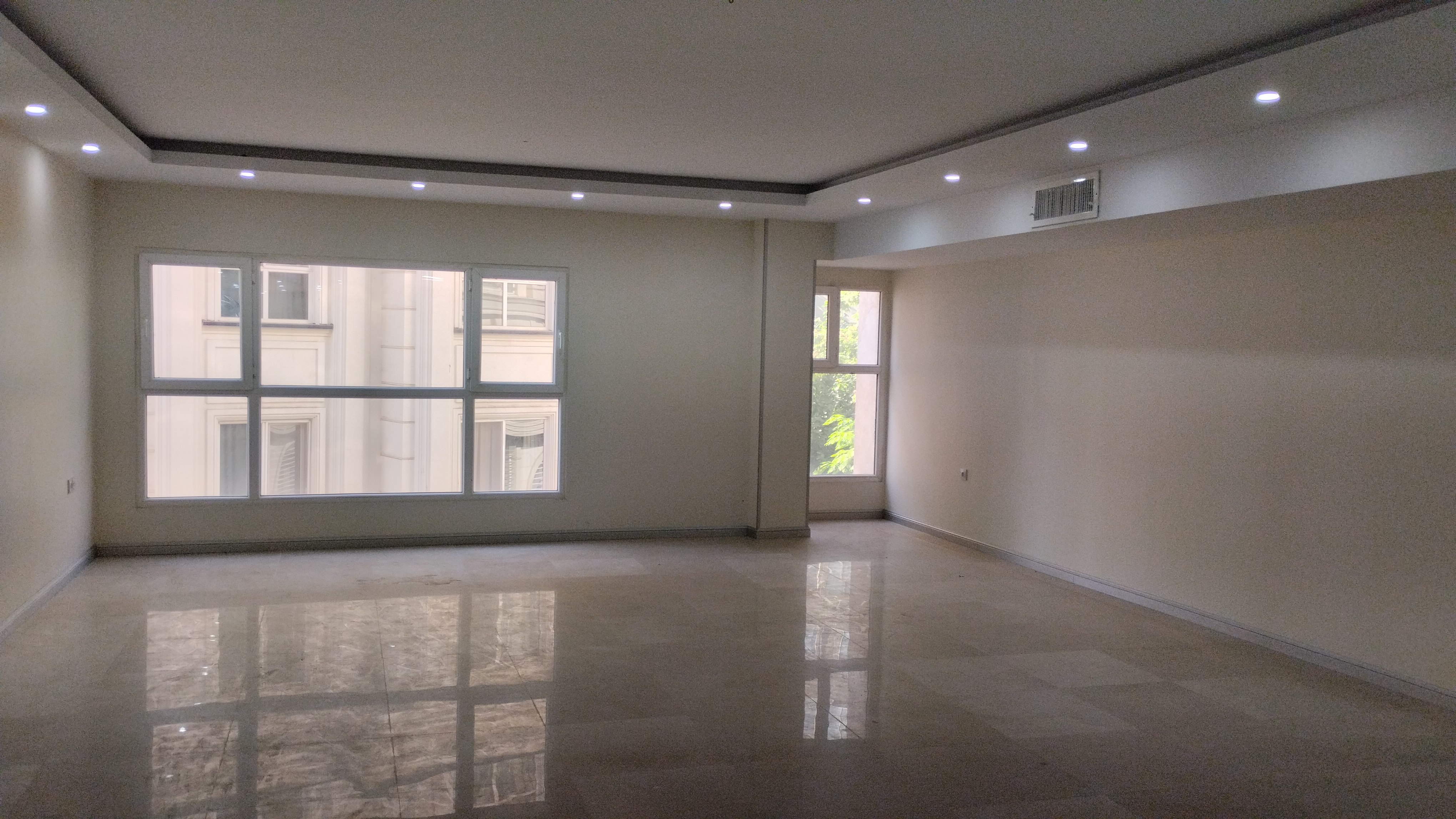 فروش آپارتمان 215 متر نیاوران 3 خواب فول امکانات 2 پارکینگ