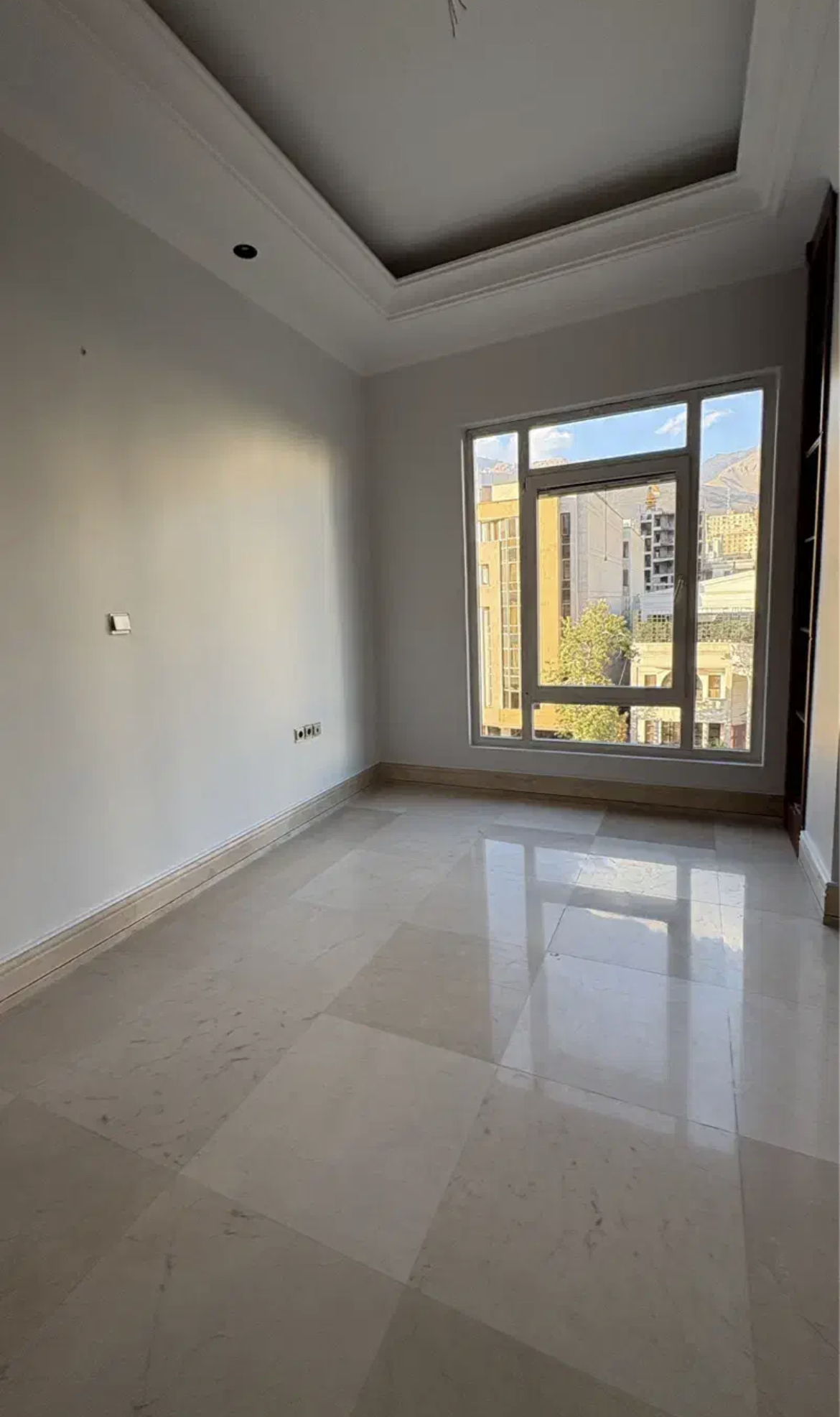 فروش آپارتمان 175متر فرمانیه فول مشاعات 4پارکینگ
