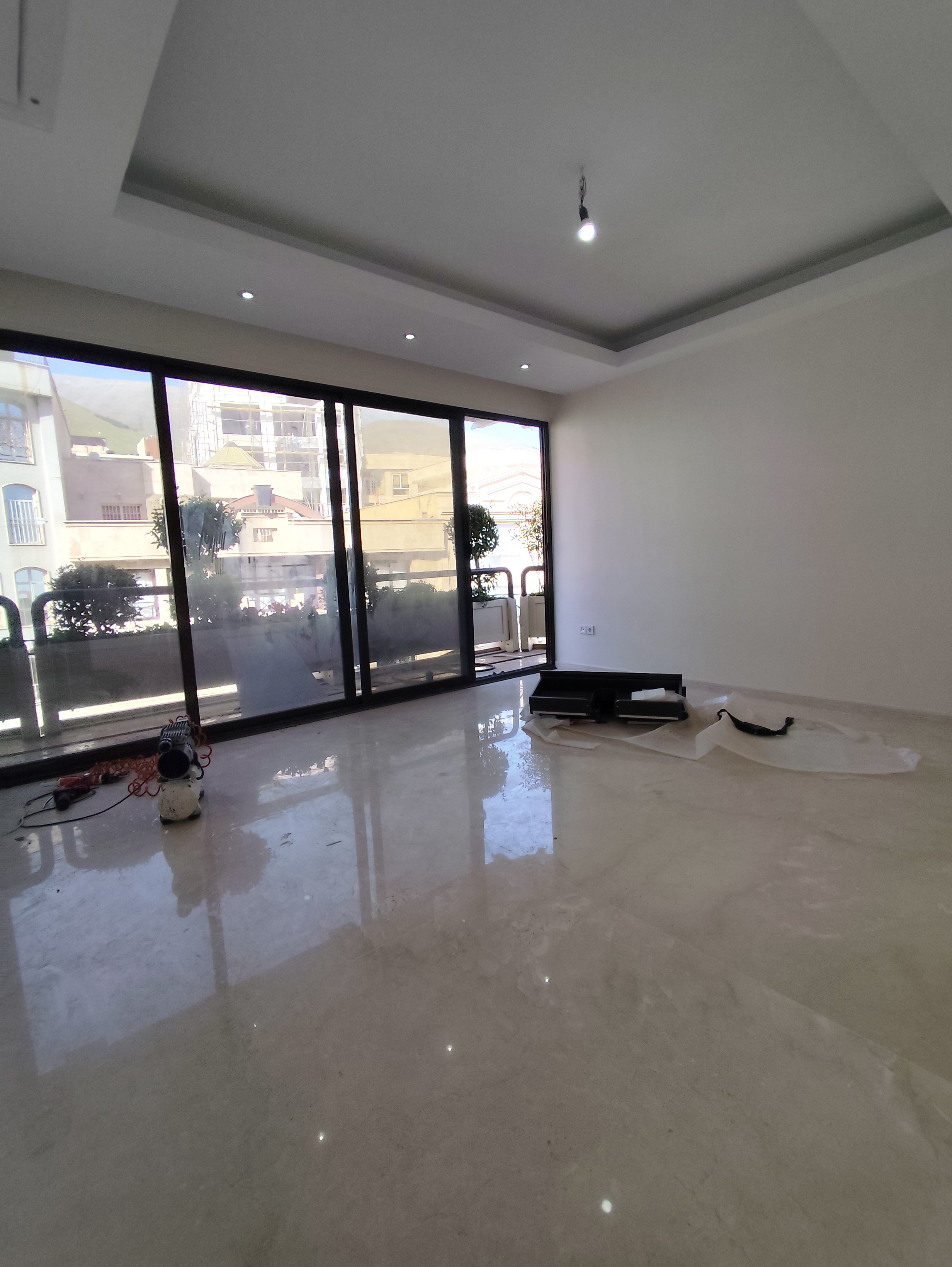 اجاره آپارتمان 230 متری نیاوران