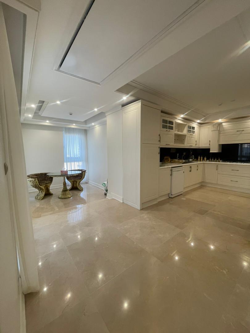 اجاره آپارتمان 230 متر نیاوران