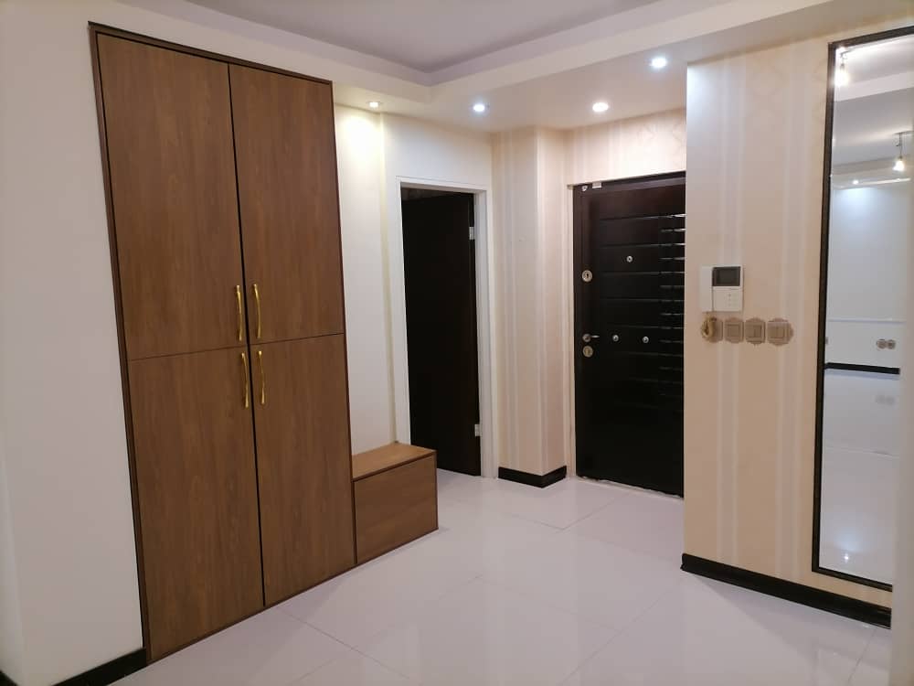 اجاره آپارتمان 95 متر نیاوران 2 خواب شمال کاخ