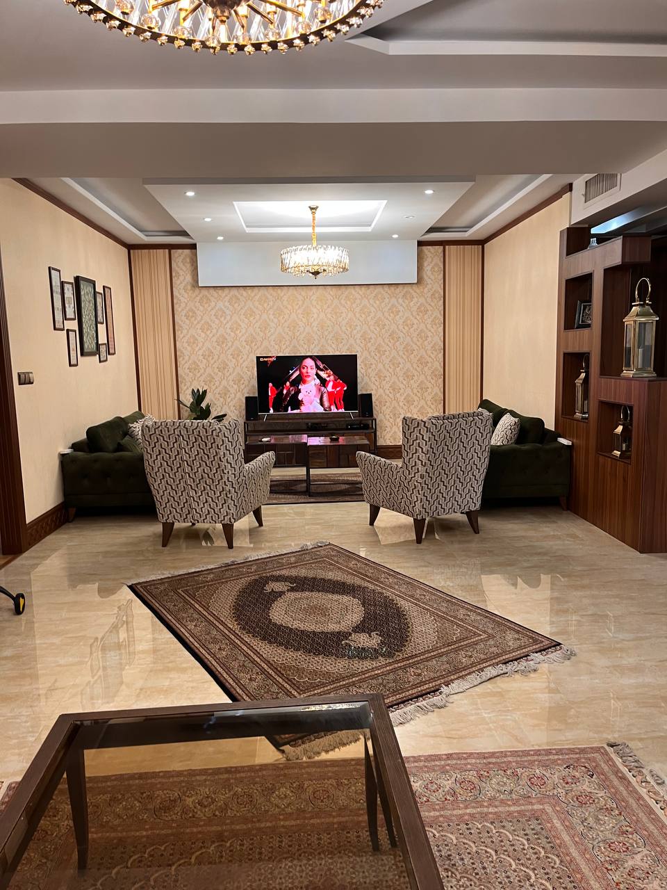 فروش آپارتمان 142 متر  فرمانیه سوئیت مجزا مشاعات دار