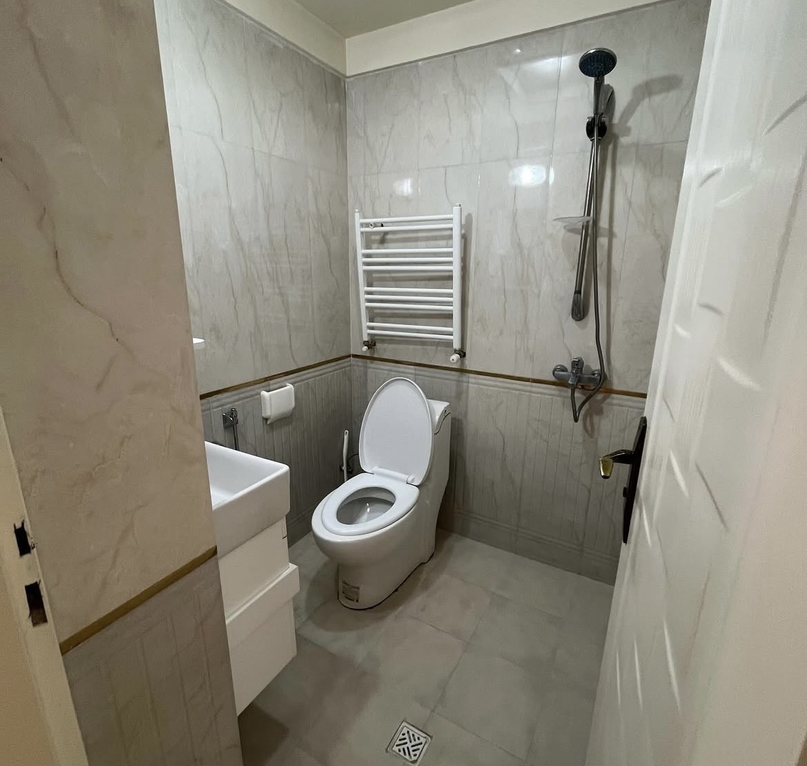 فروش آپارتمان 145 متر منظریه تاپ لوکیشن