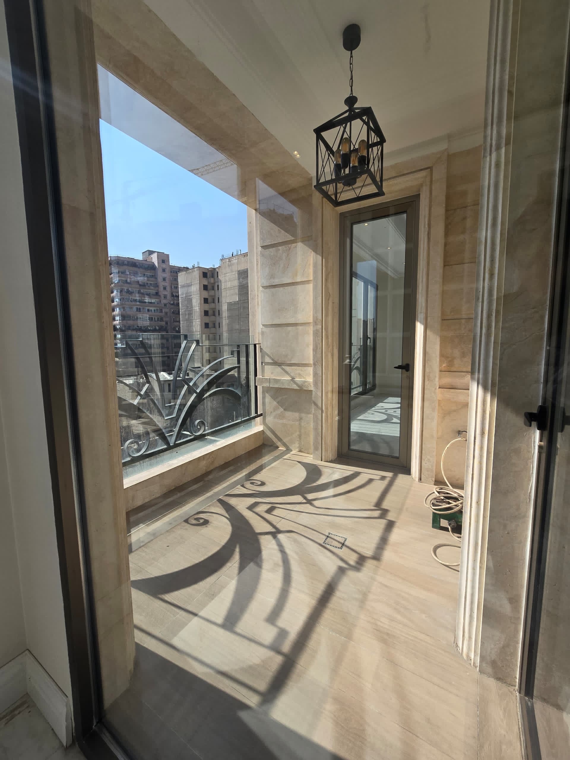 فروش آپارتمان 240 متری/سپند