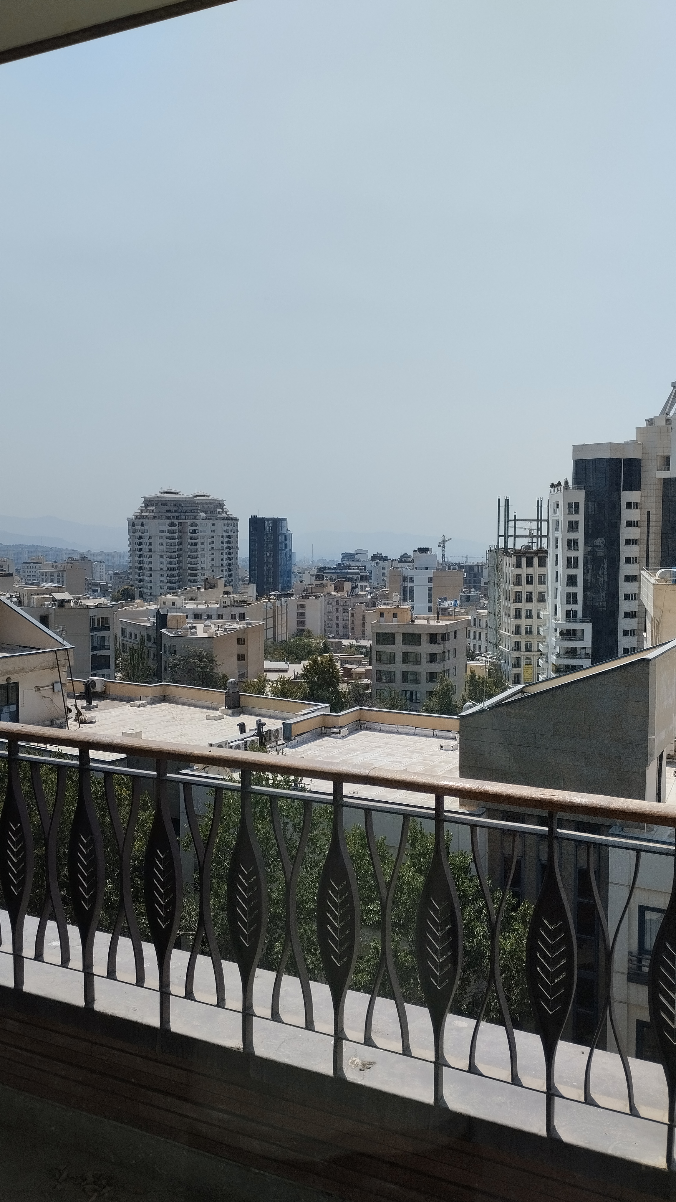 فروش آپارتمان 180 متر نیاوران 3 خواب فول امکانات